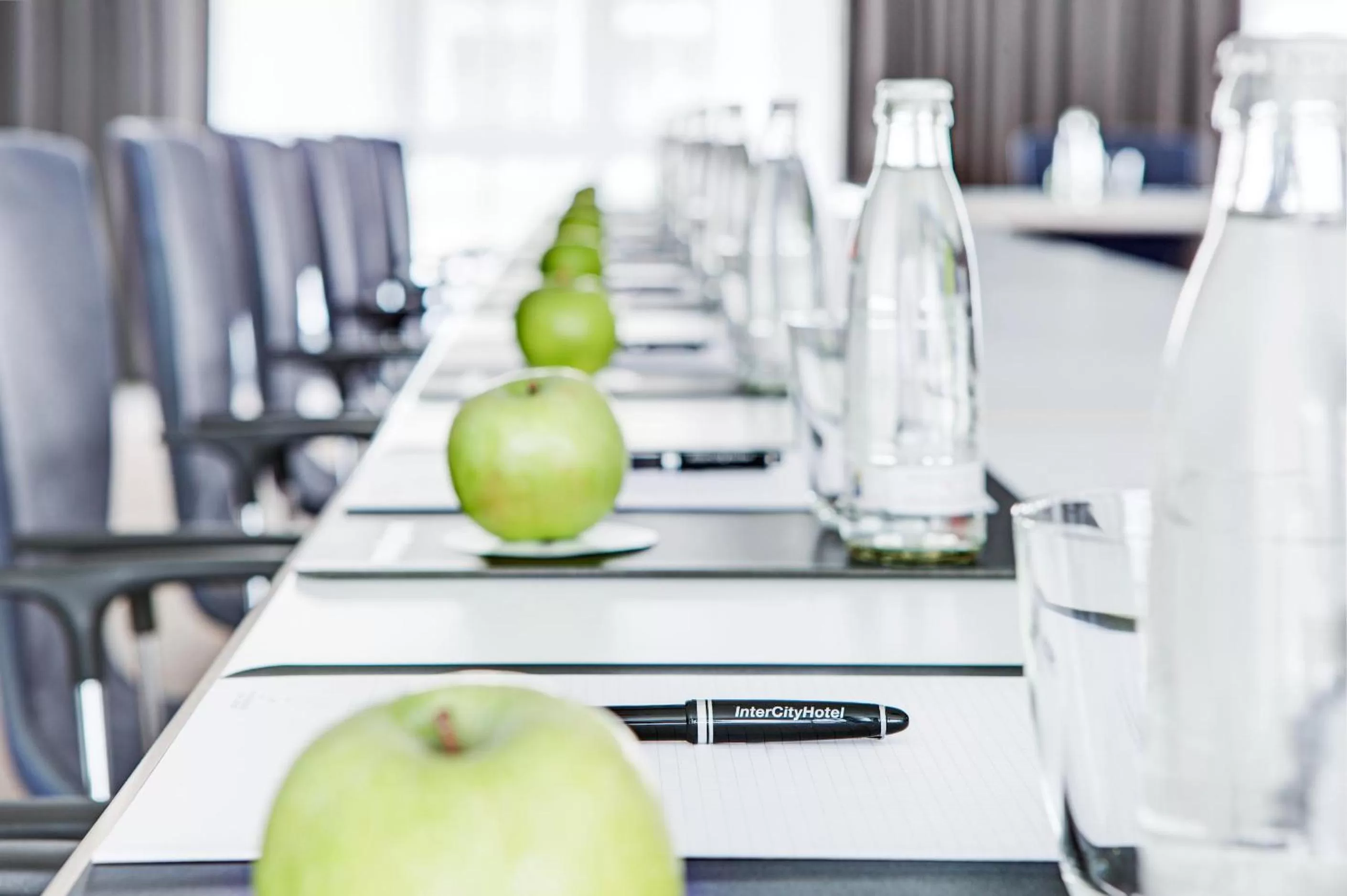 Business facilities in IntercityHotel Hamburg Altona