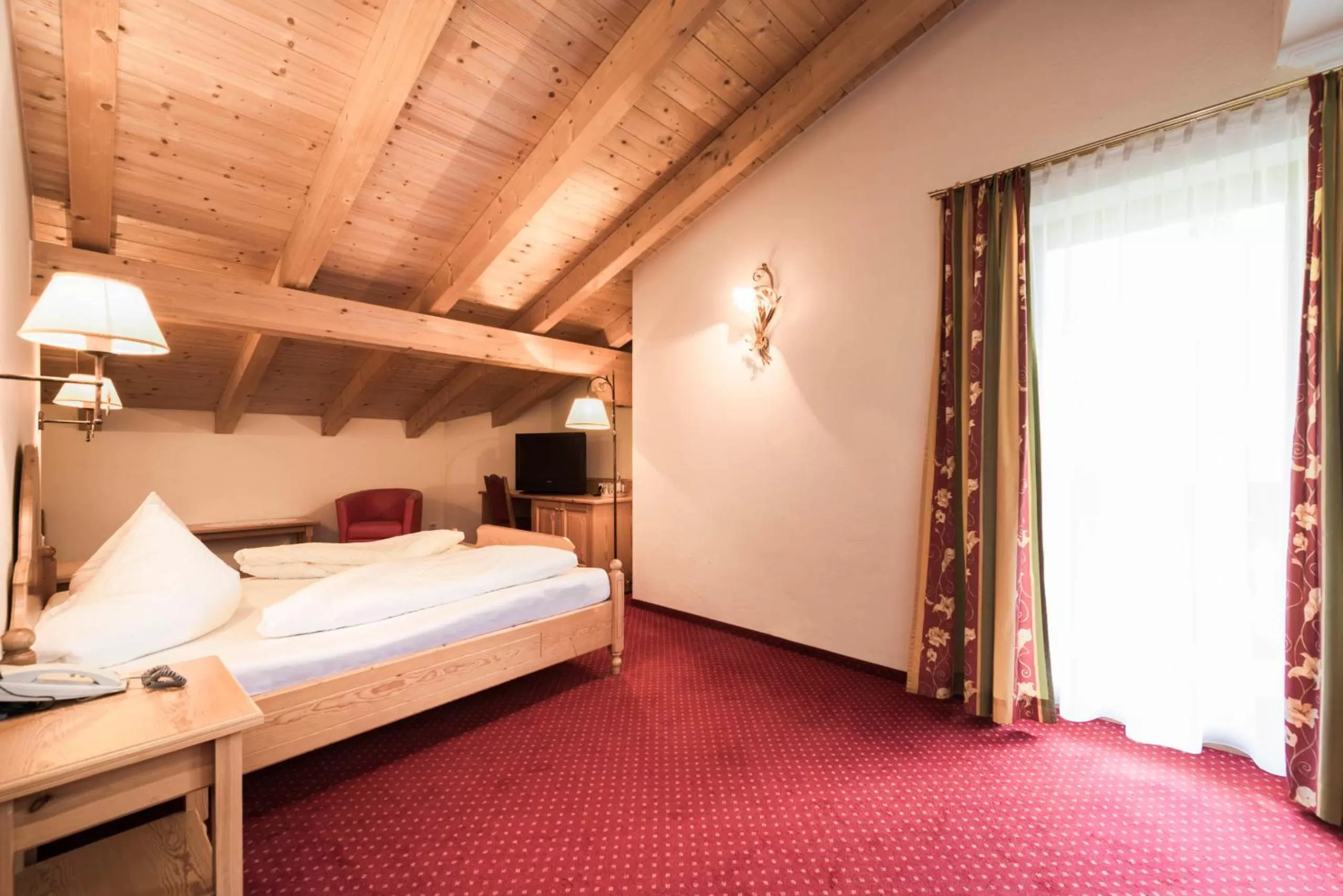 Photo of the whole room, Bed in Hotel Stubaierhof