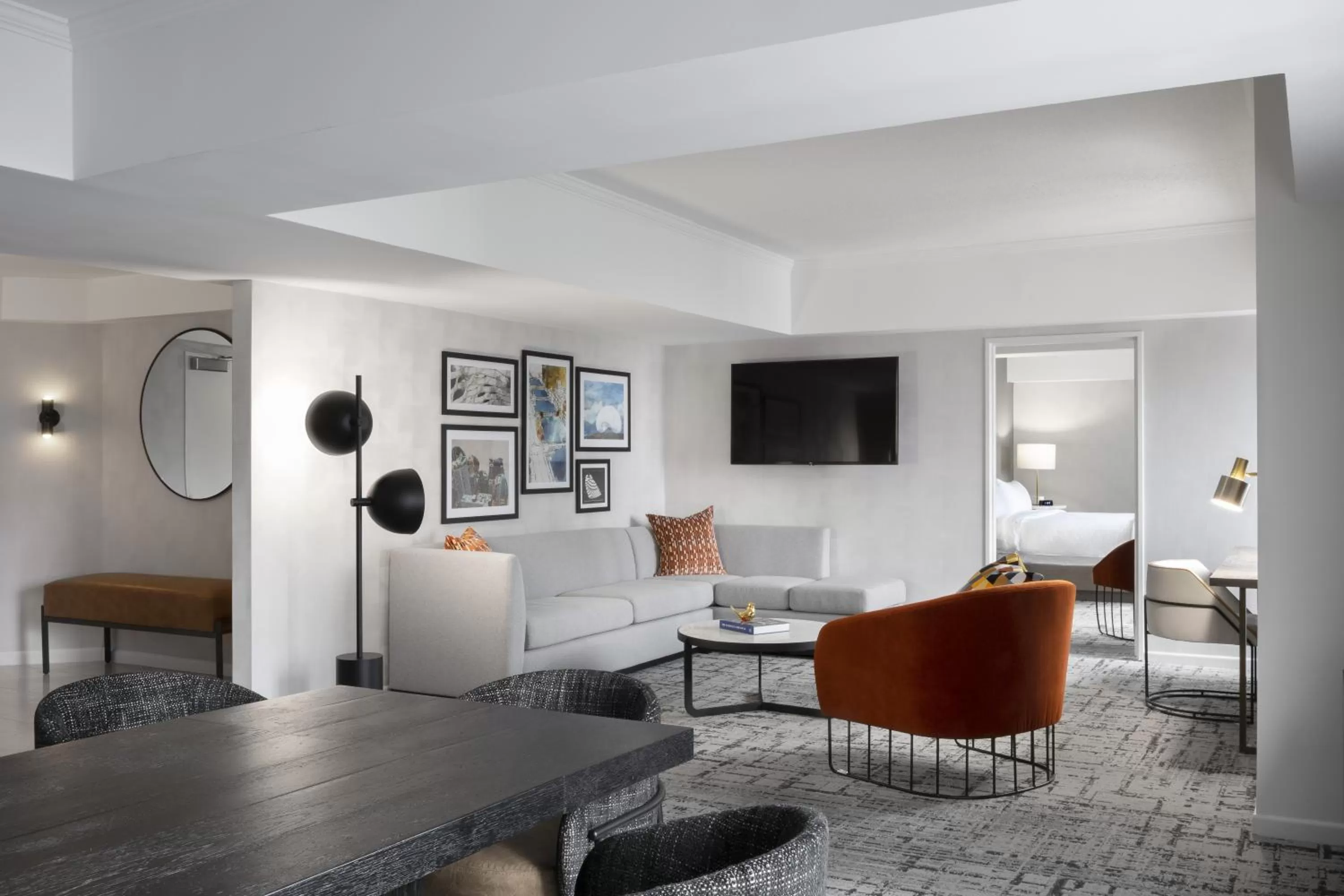 Bedroom in voco Chicago Downtown - Riverwalk by IHG