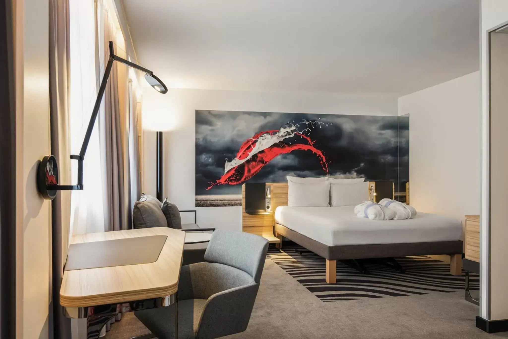 Bedroom, Seating Area in Novotel Den Haag City Centre, fully renovated