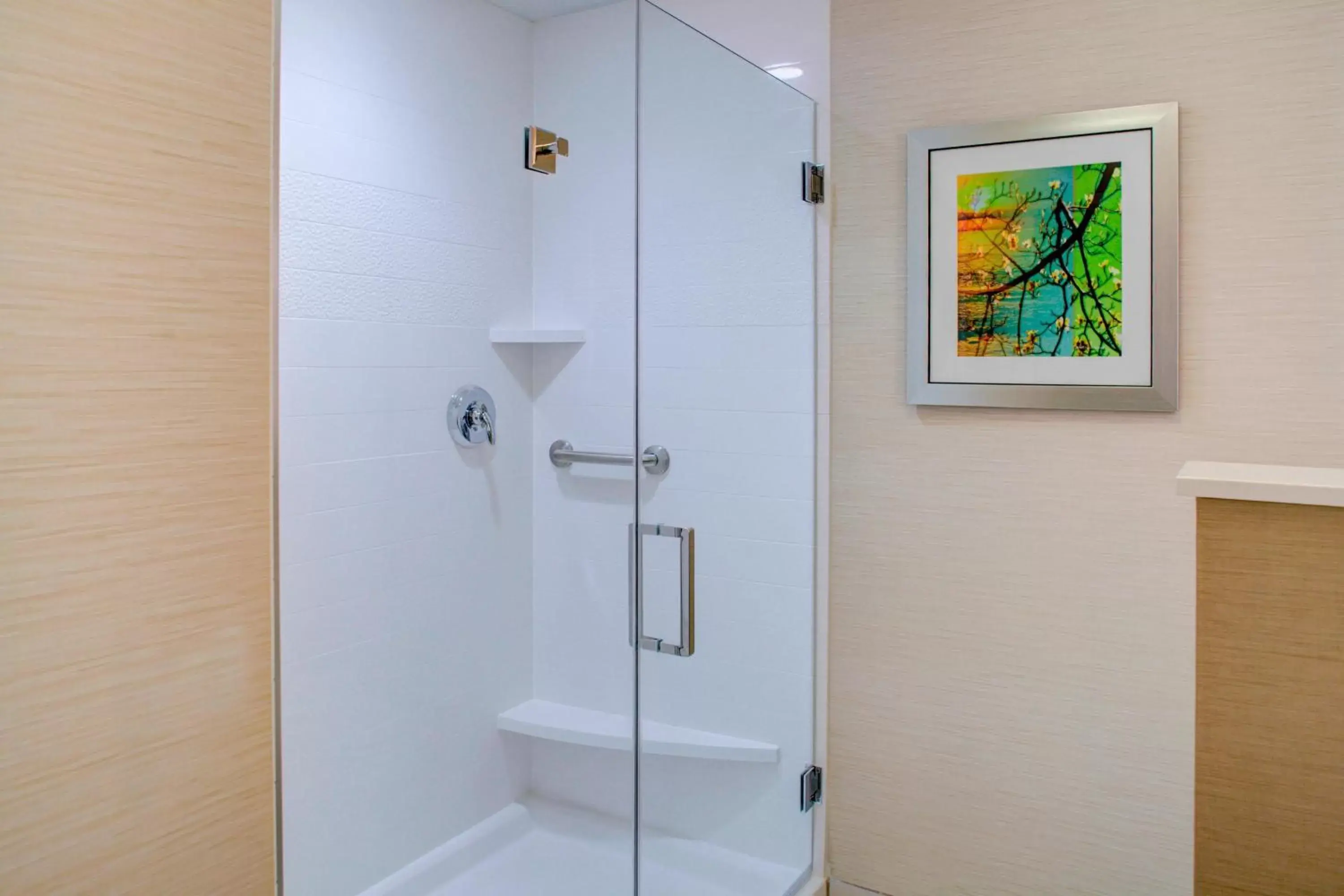 Bathroom in Fairfield Inn & Suites by Marriott Flagstaff East