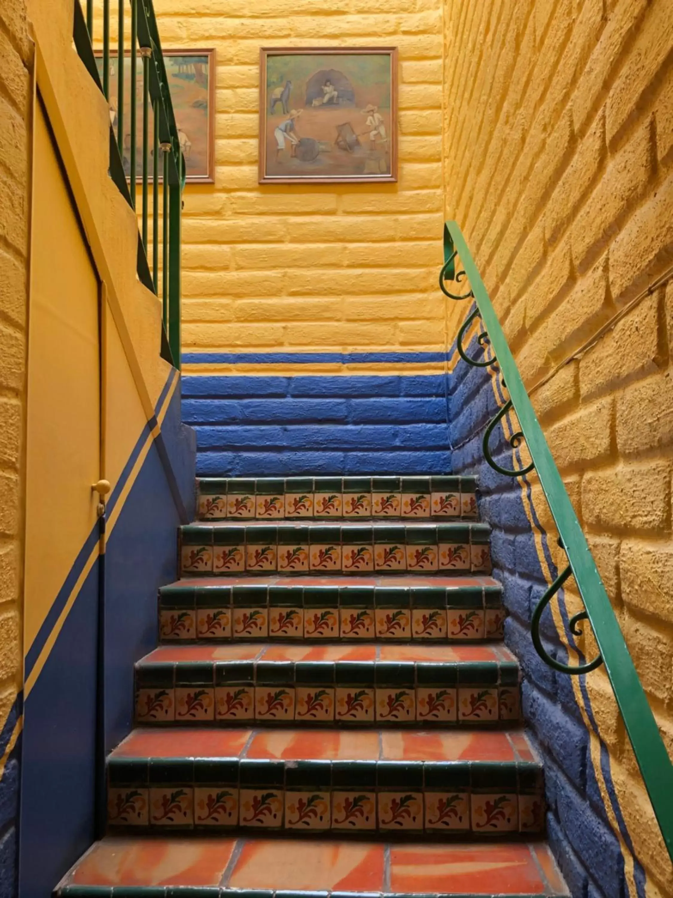 Decorative detail in Casa del Retoño