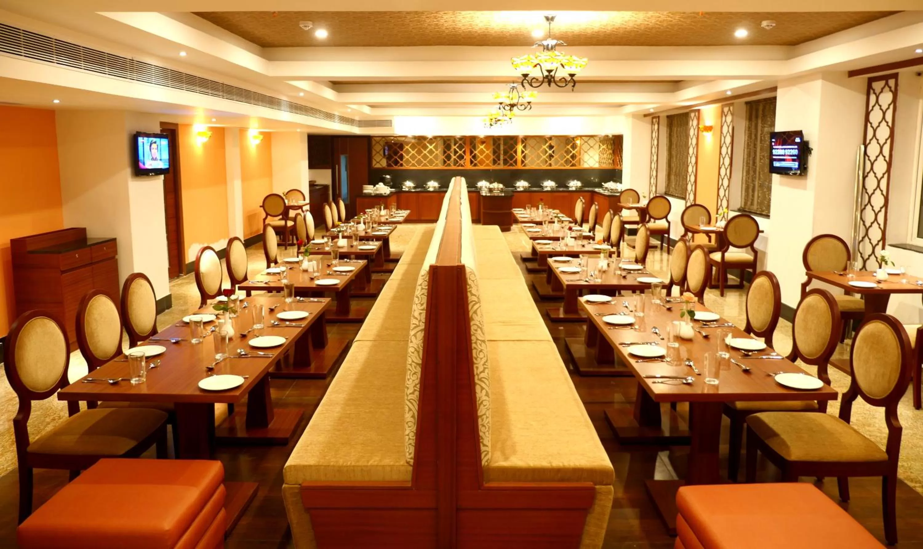 Restaurant/places to eat in AVS Imperiaa Karaikal