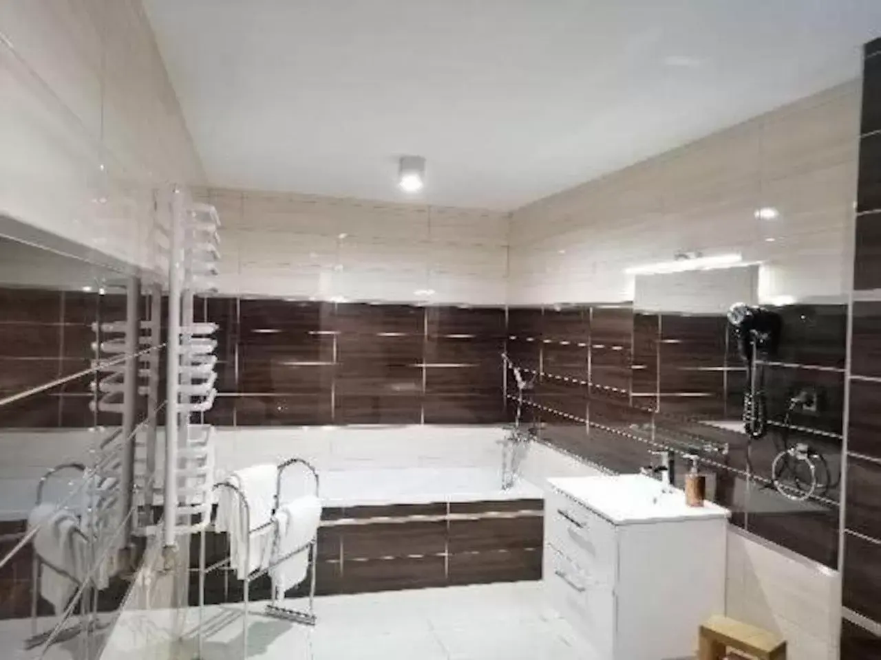 Double Room with Private Bathroom - single occupancy in Willa Sandomierska Double Room with Private Bathroom - single occupancy in Willa Sandomierska