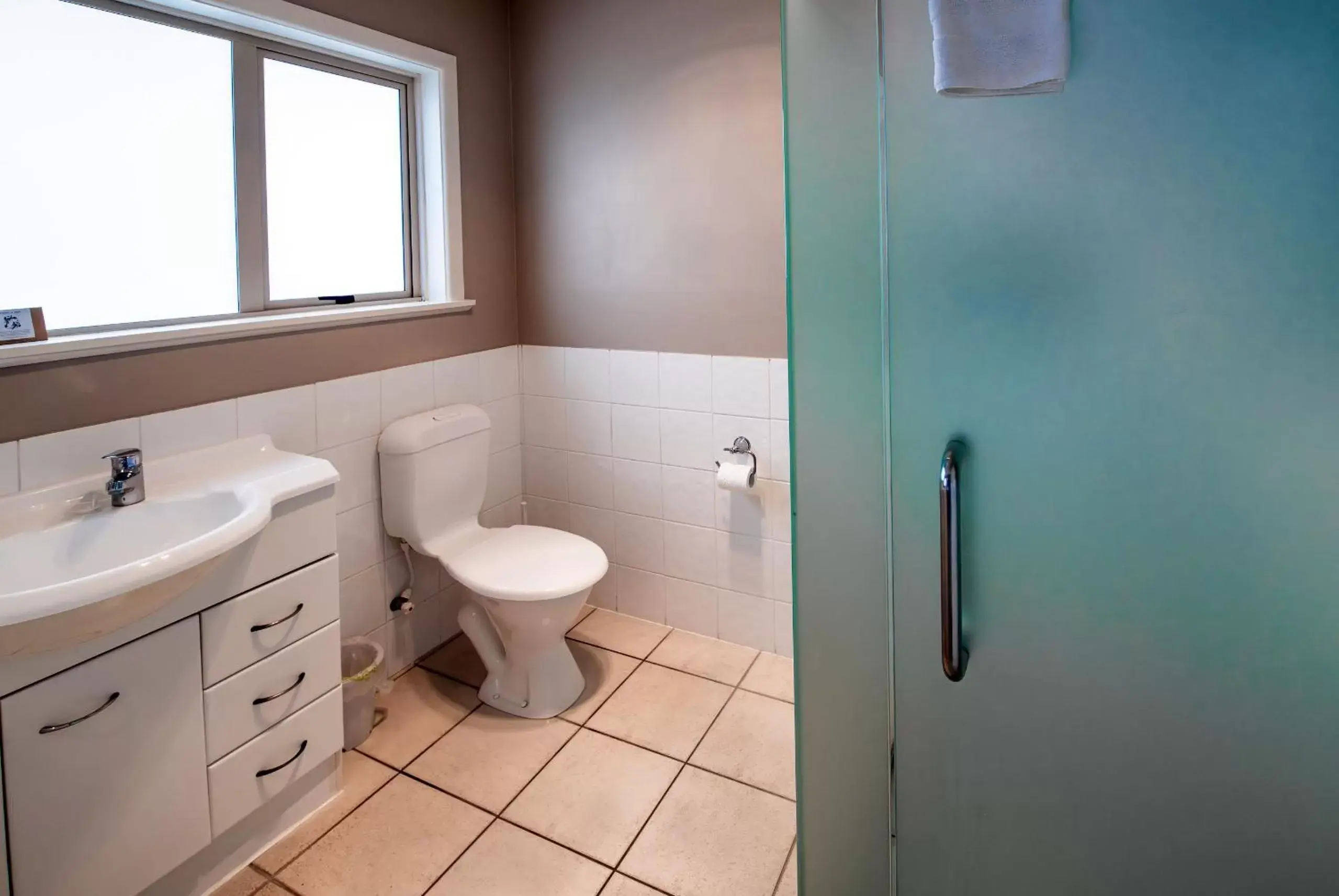 Bathroom in Best Western Braeside Rotorua