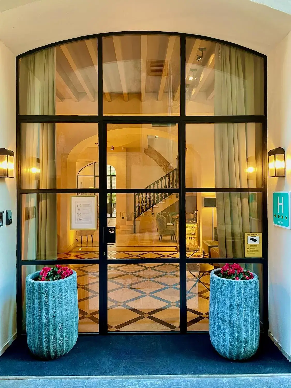 Facade/entrance in Hotel Basilica