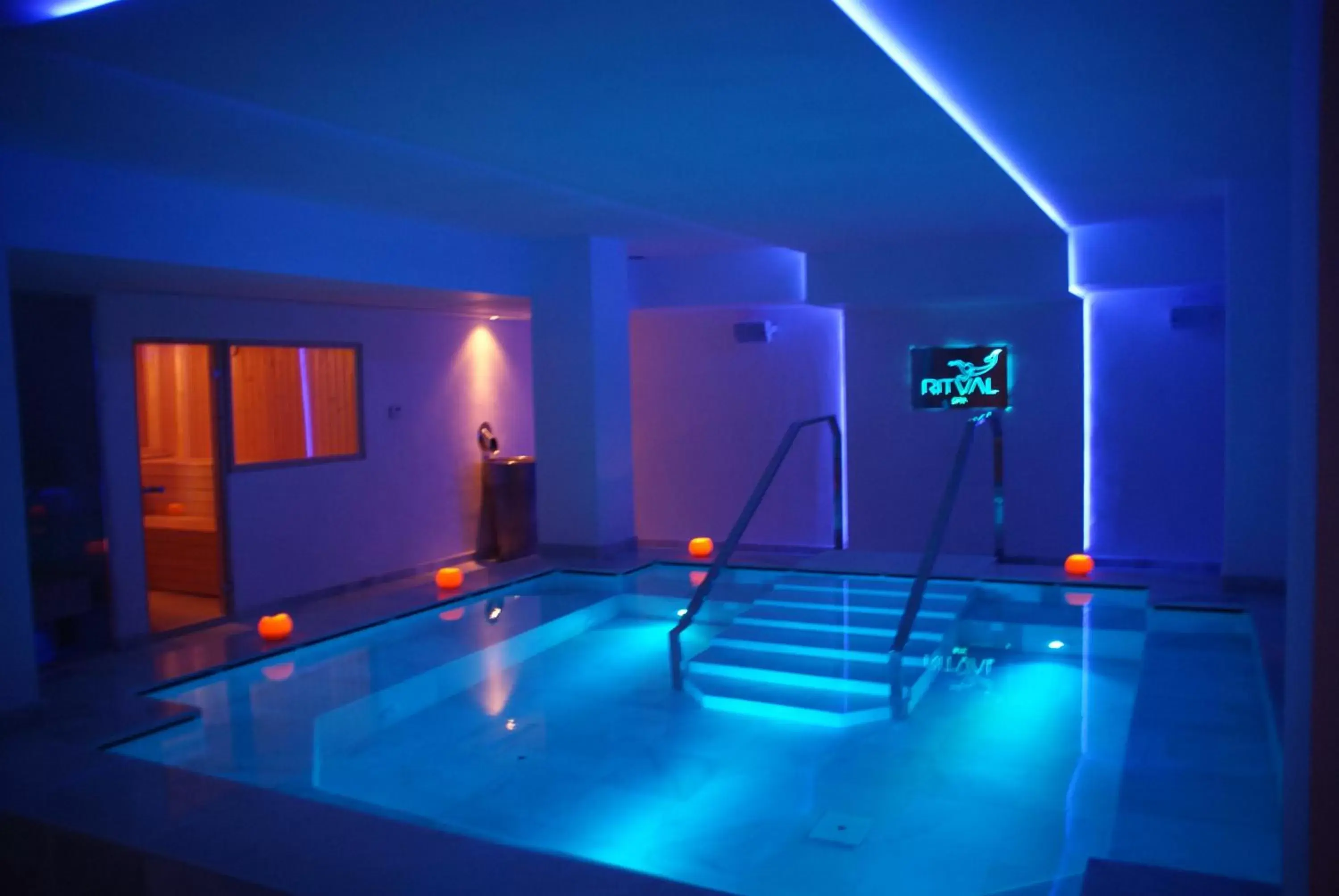 Hot Spring Bath, Swimming Pool in Hotel Ritual Torremolinos- Adults Only