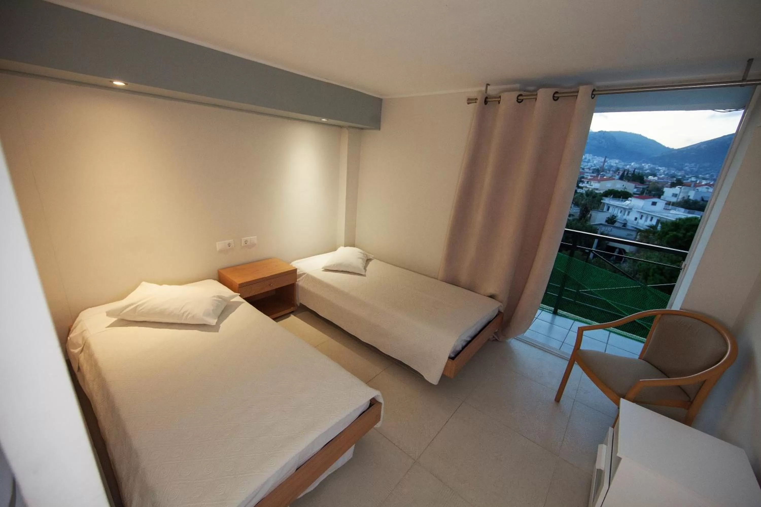 Photo of the whole room, Bed in Thomas Beach Hotel