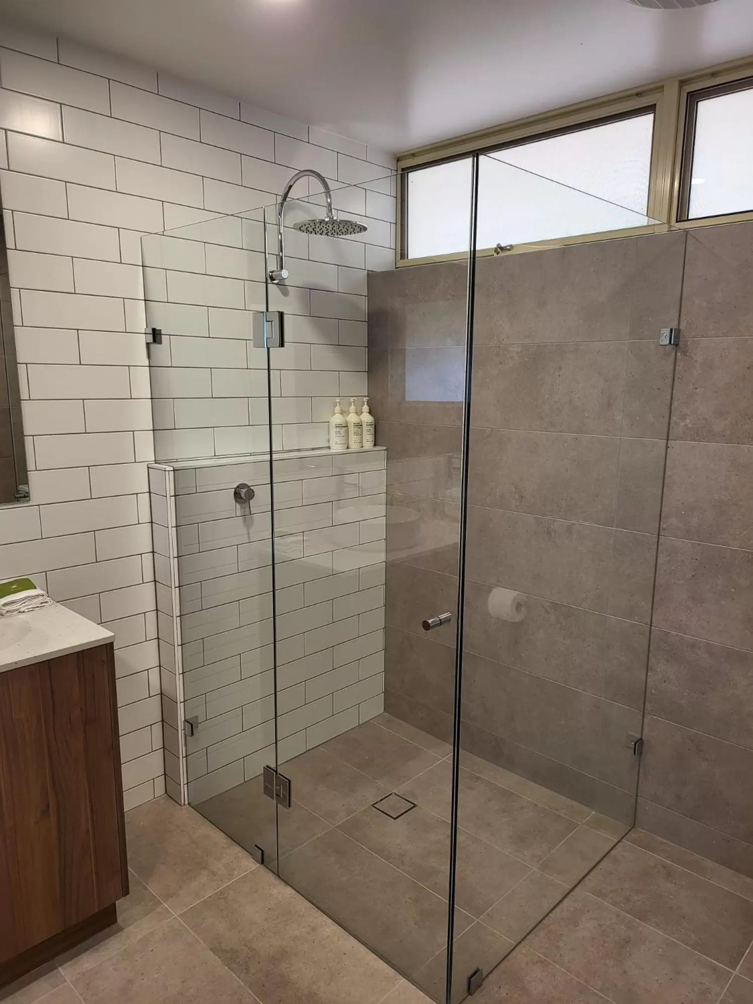 Shower in Mercure Barossa Valley