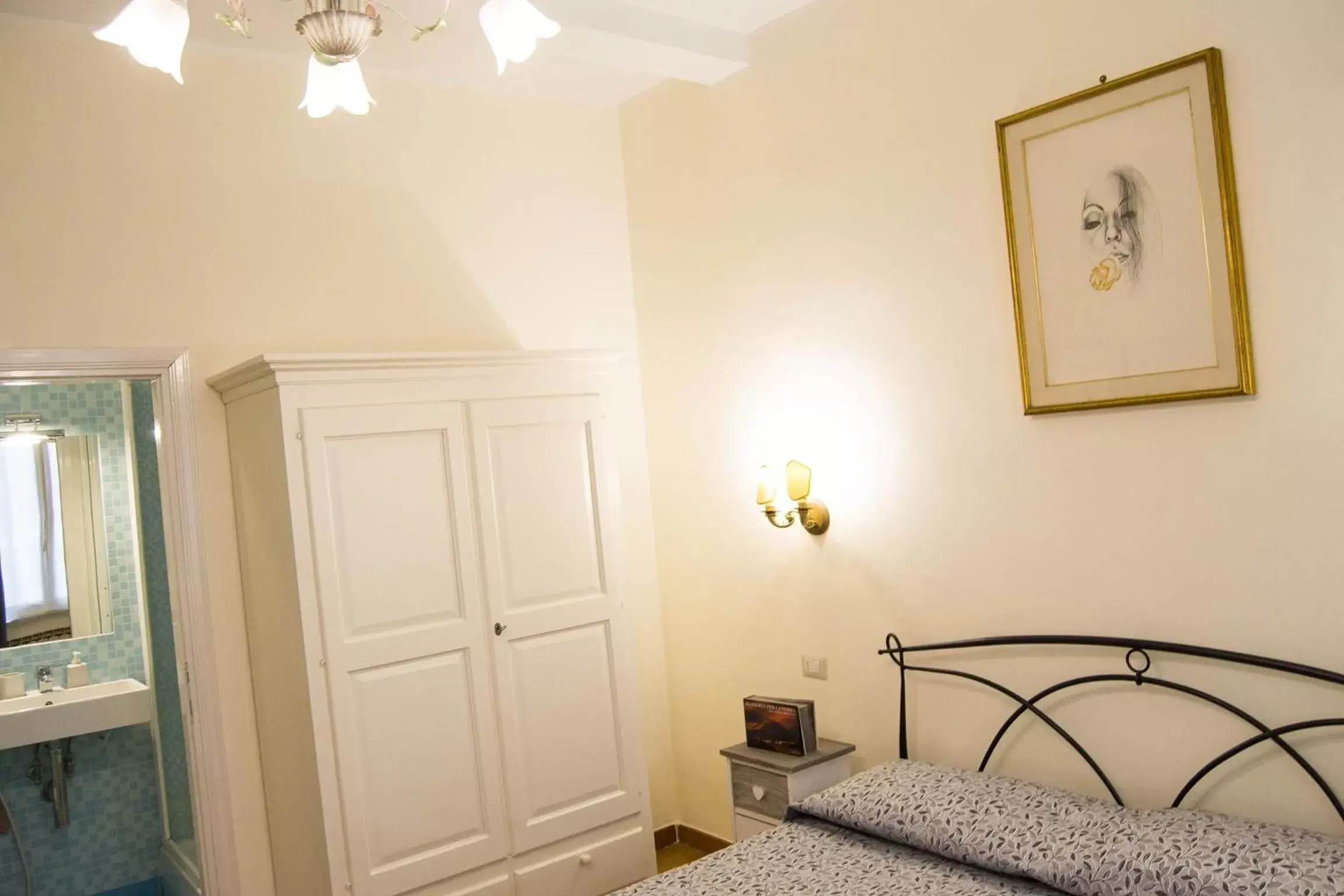 Photo of the whole room, Bed in B&B Domus Piazza del Popolo