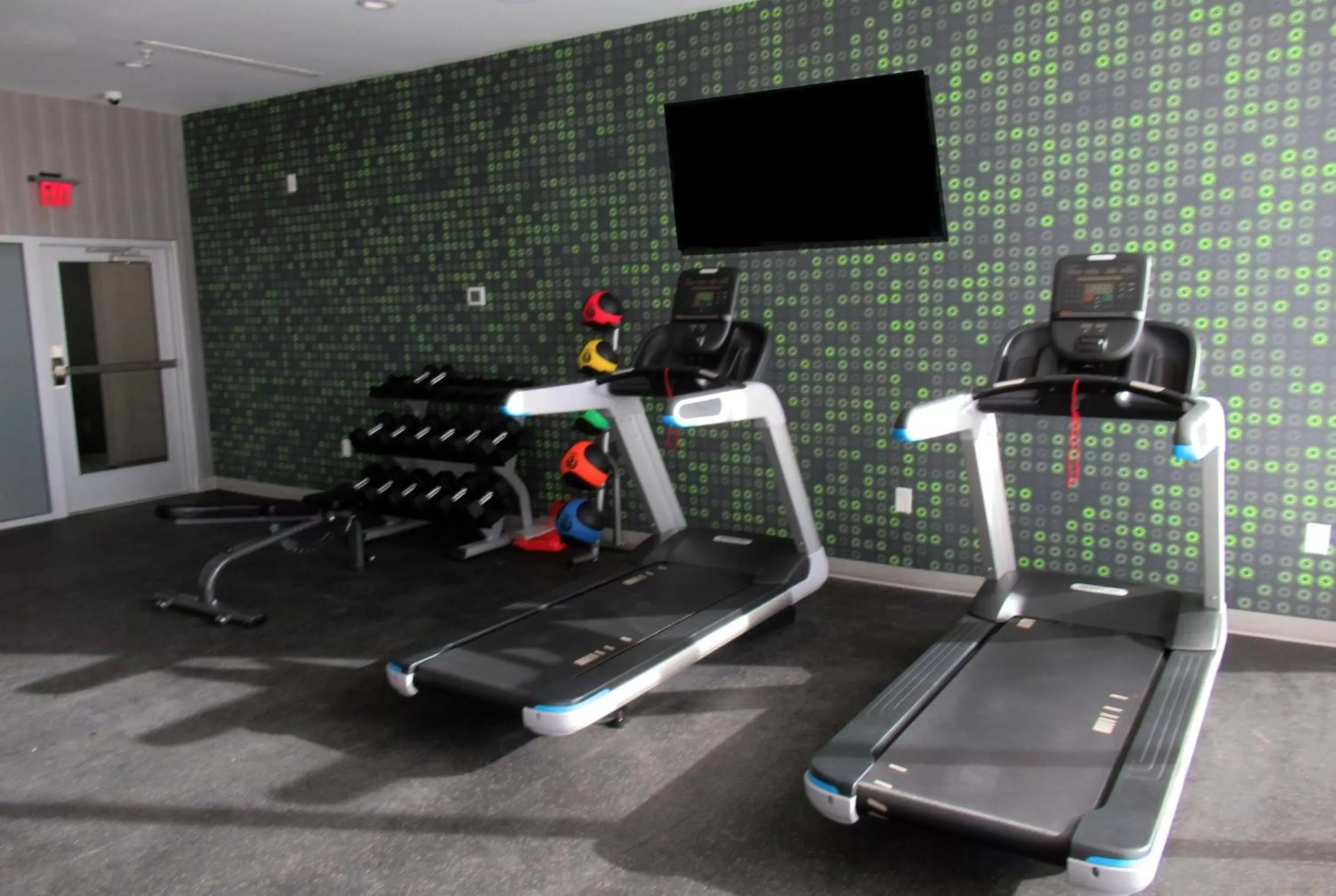 Fitness centre/facilities, Fitness Center/Facilities in La Quinta Inn & Suites by Wyndham Dallas/Fairpark