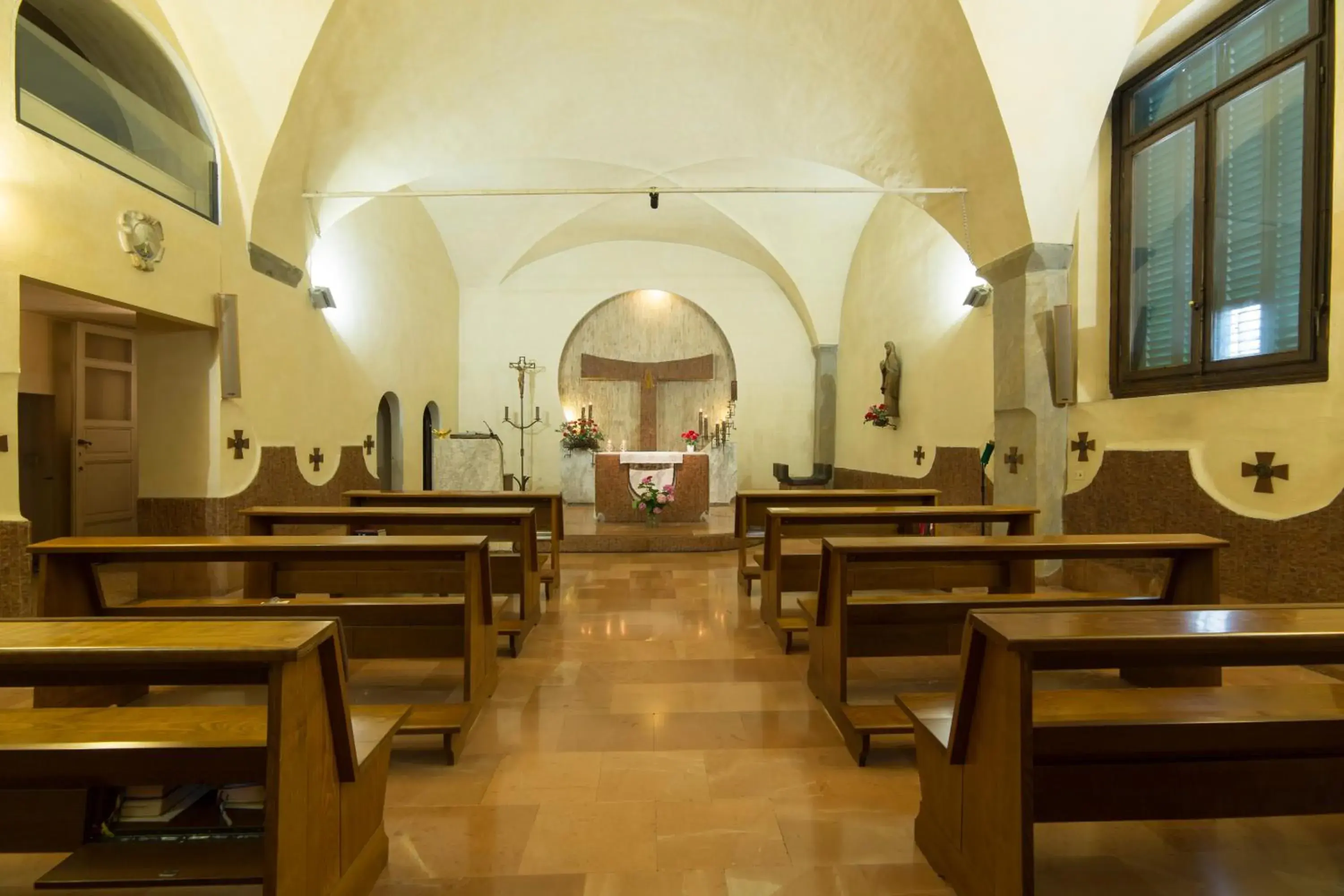 Place of worship, Restaurant/Places to Eat in Casa Santo Nome di Gesu
