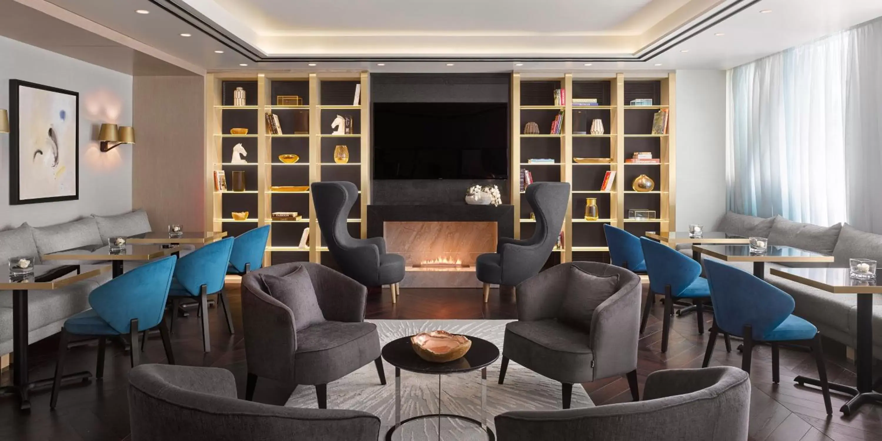 Business facilities, Lounge/Bar in InterContinental Sofia, an IHG Hotel