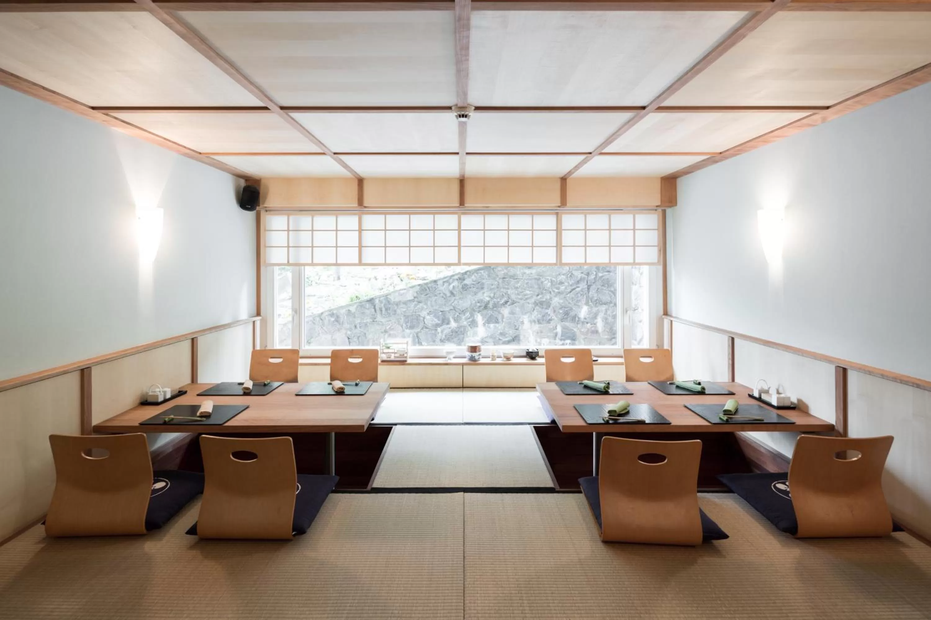 Restaurant/places to eat in Hôtel Ecureuil Villars