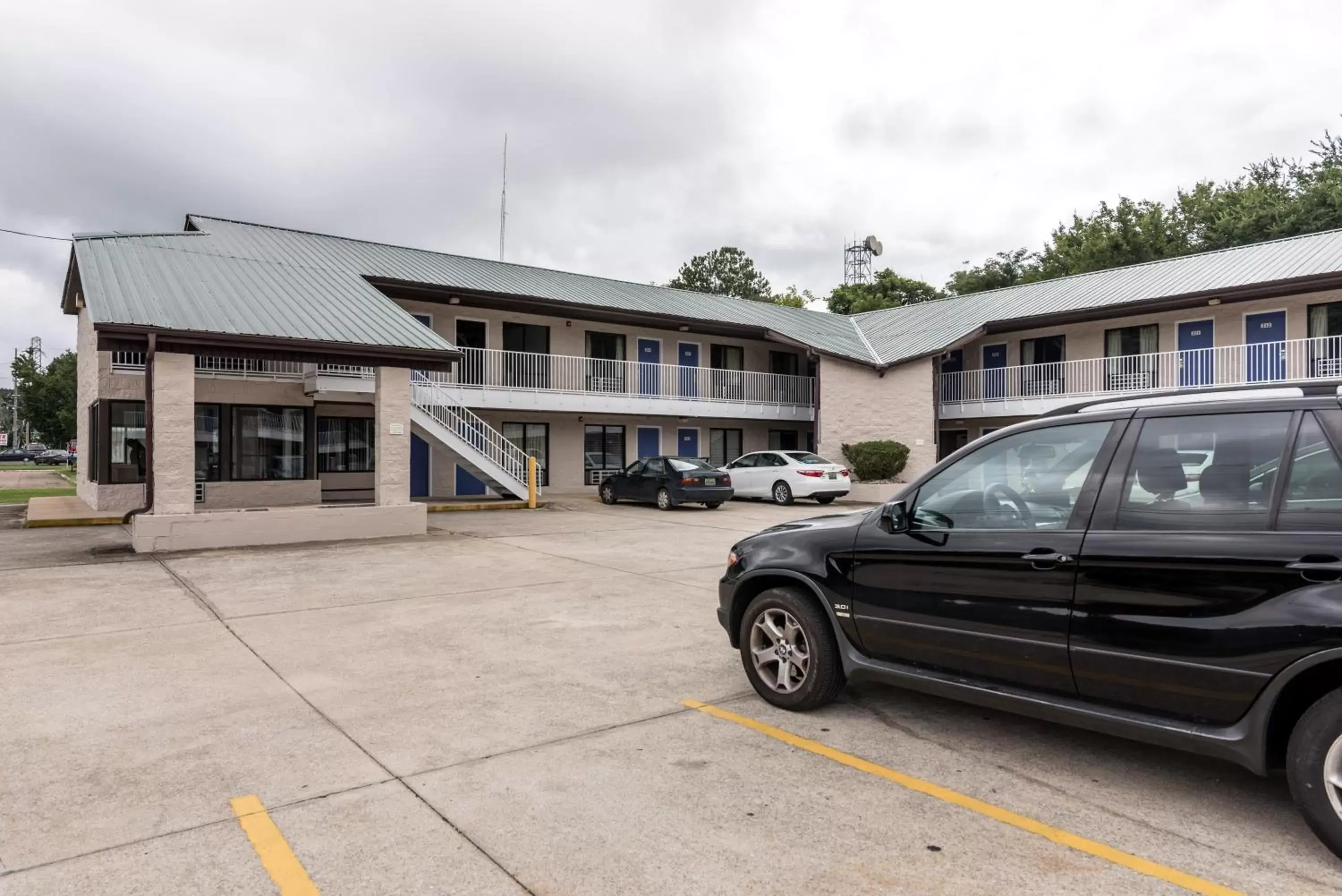 Facade/entrance, Property Building in Motel 6-Attalla, AL