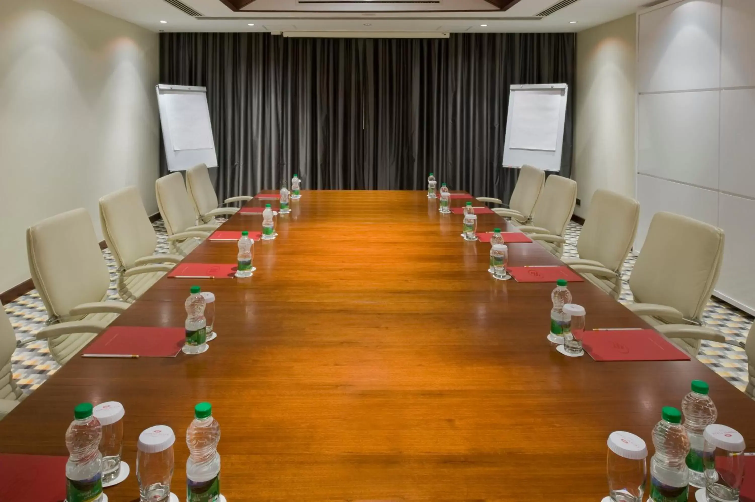 Meeting/conference room in Crowne Plaza Sohar, an IHG Hotel