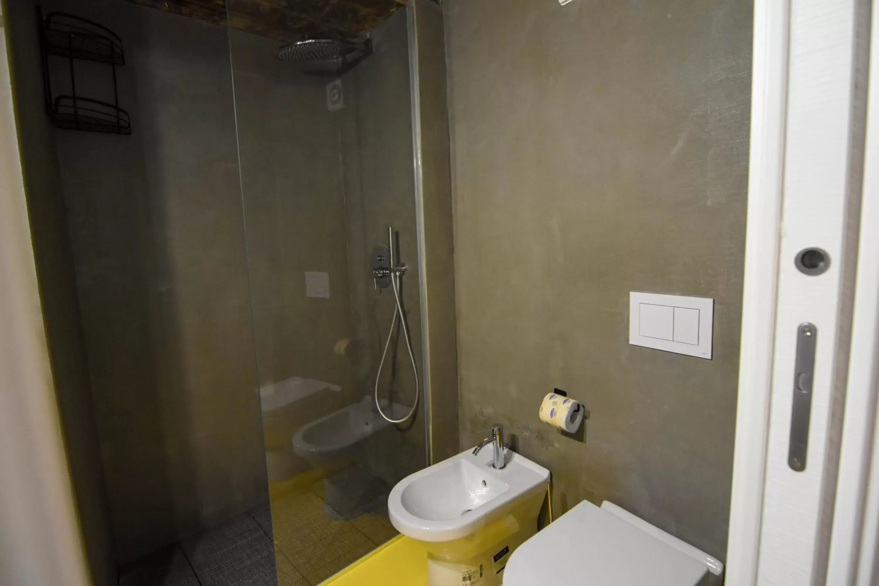 Toilet, Bathroom in La Dimora di Artemide B&B