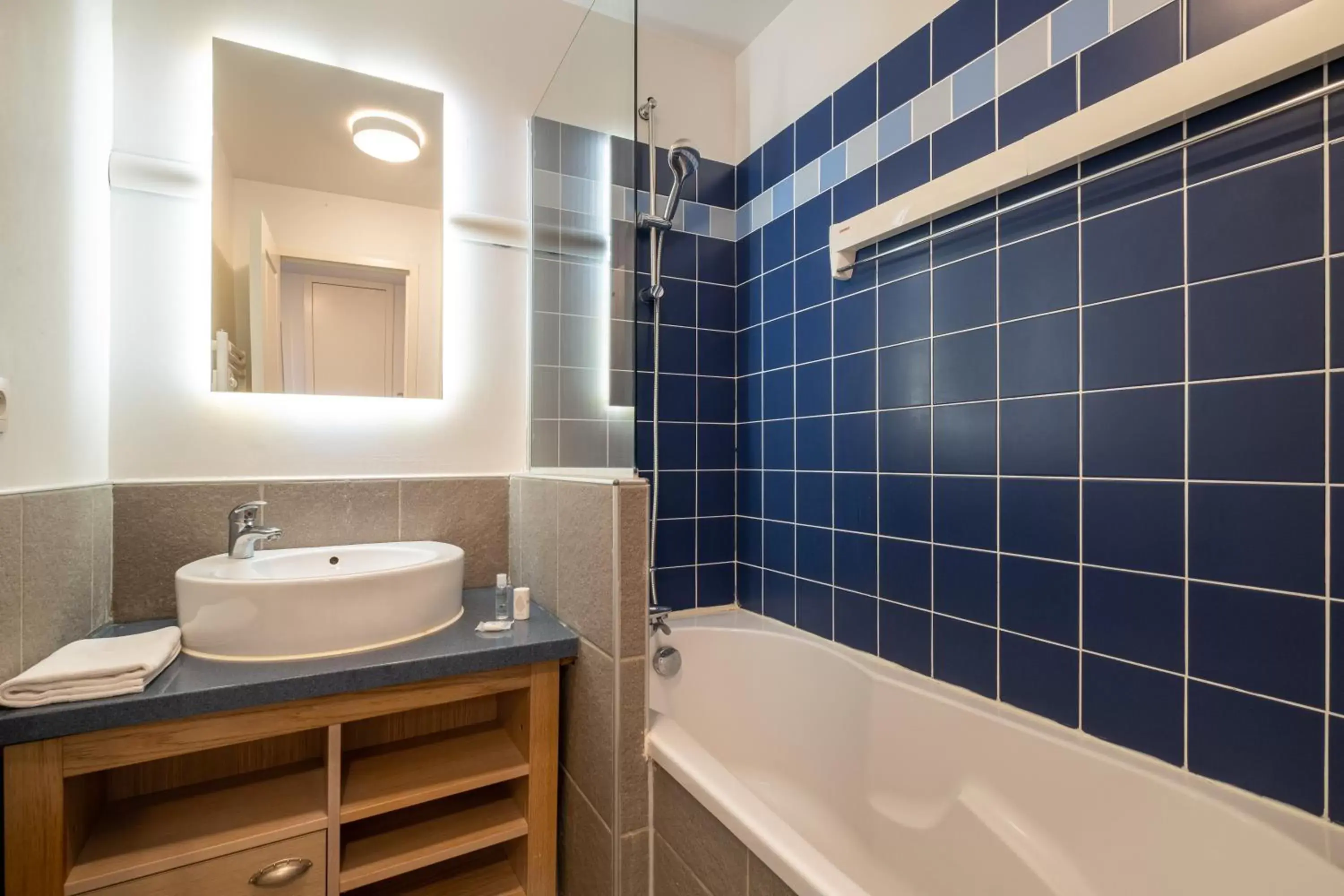 Shower, Bathroom in Pierre & Vacances Premium Résidence de la Plage