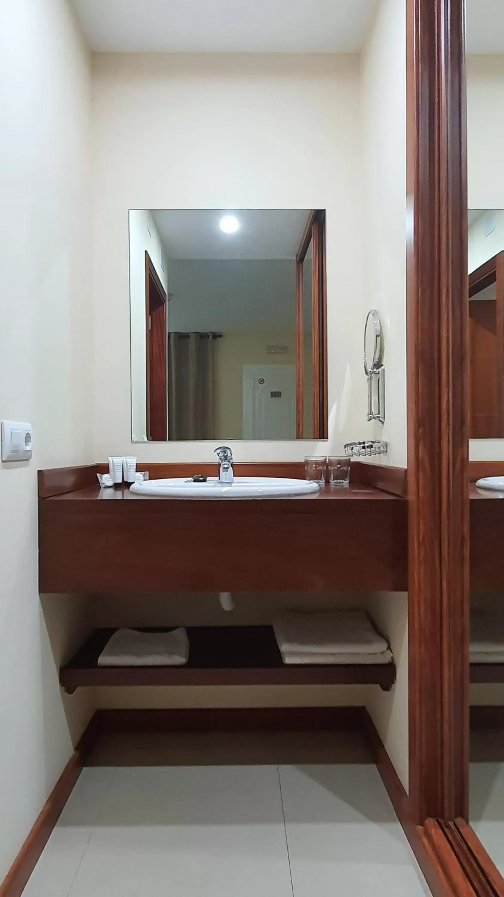 Bathroom in Sun Galicia Hotel y Apartamentos