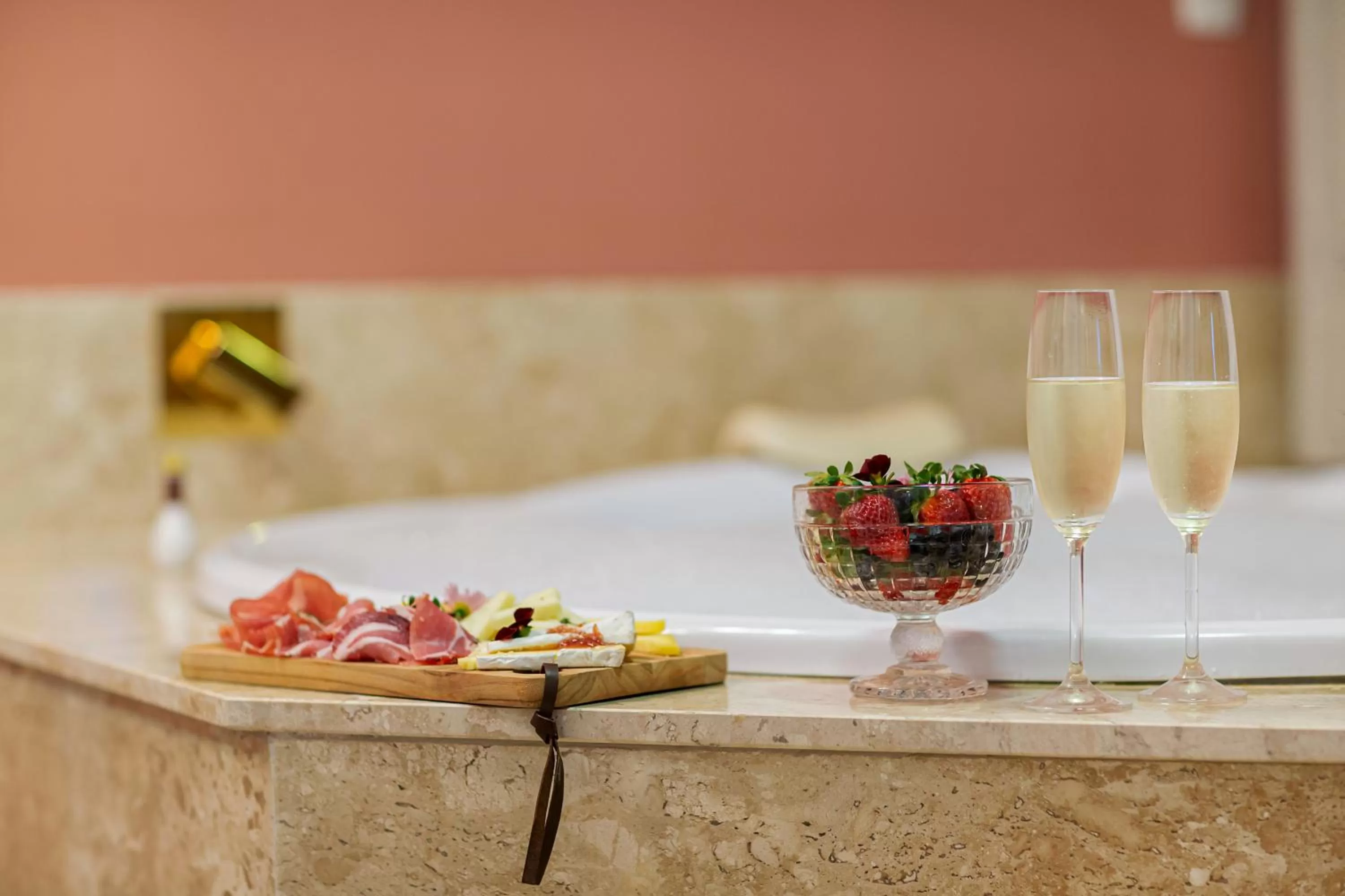 Food and drinks in Blumen Hotel Boutique