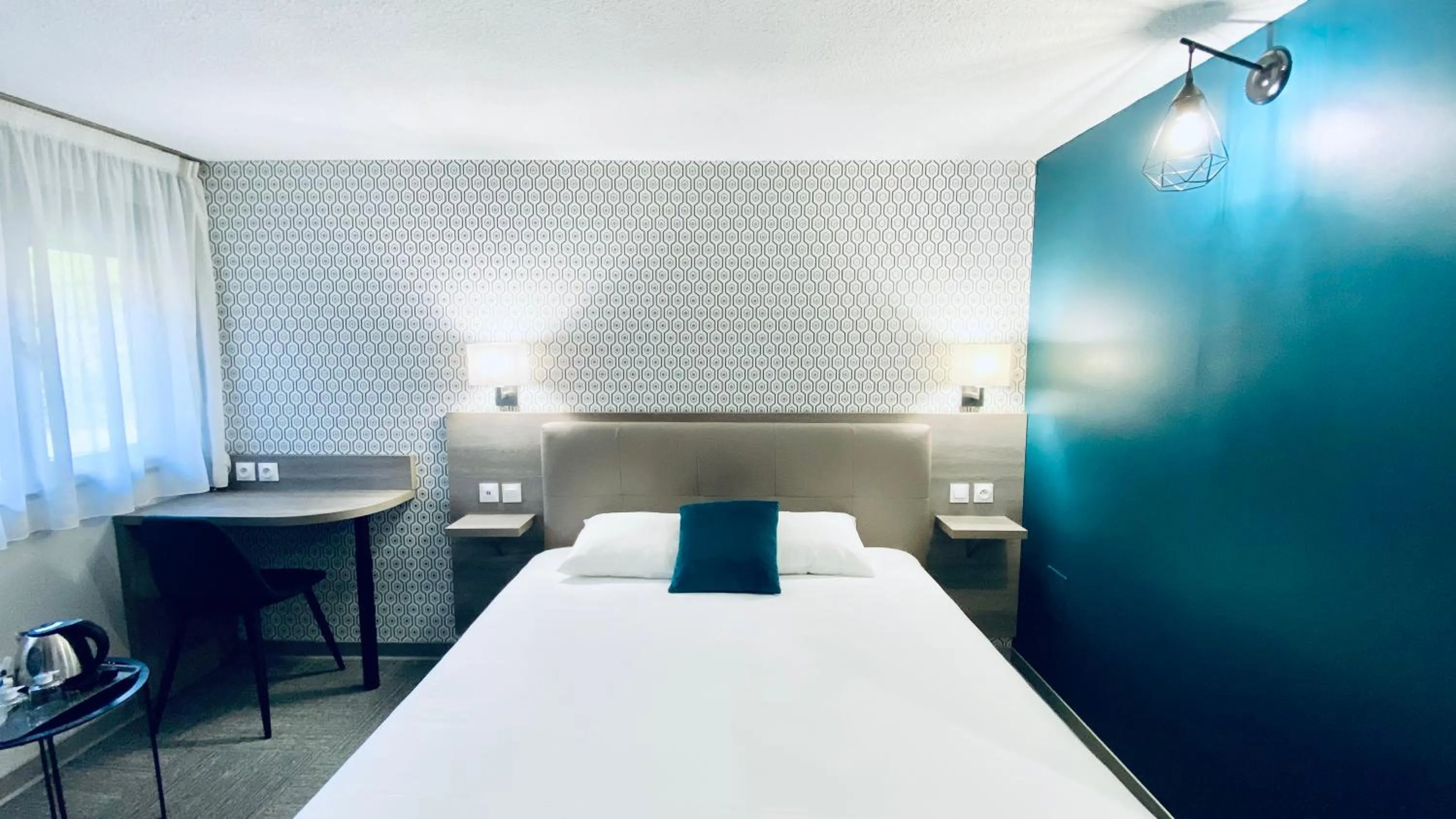 Bed in Campanile Laon