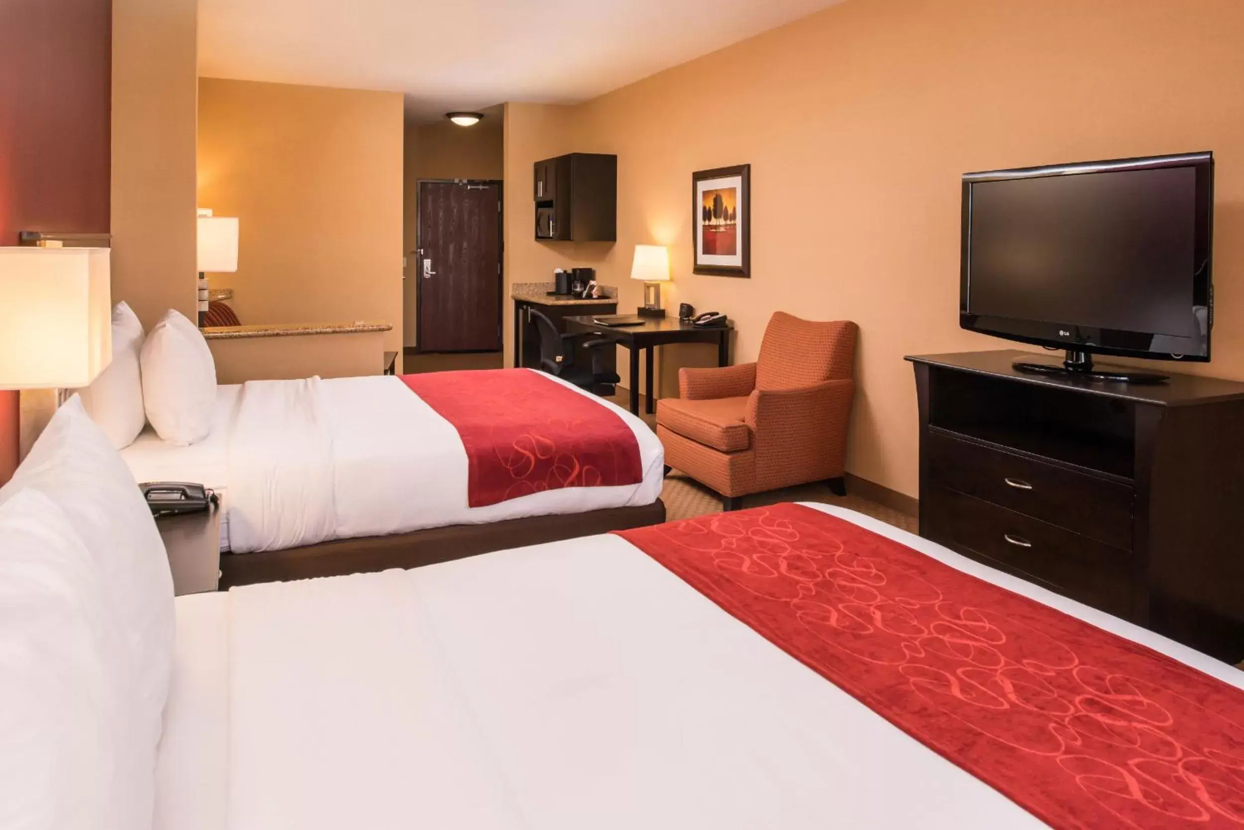 Suite, 2 Queen Beds with Sofa Bed, Non Smoking in Comfort Suites Ontario Airport Convention Center Suite, 2 Queen Beds with Sofa Bed, Non Smoking in Comfort Suites Ontario Airport Convention Center