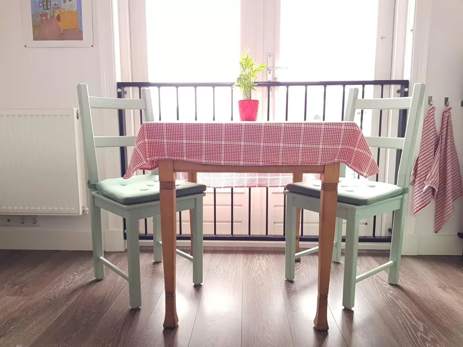 Dining Area in B&B Alkmaars Toppunt