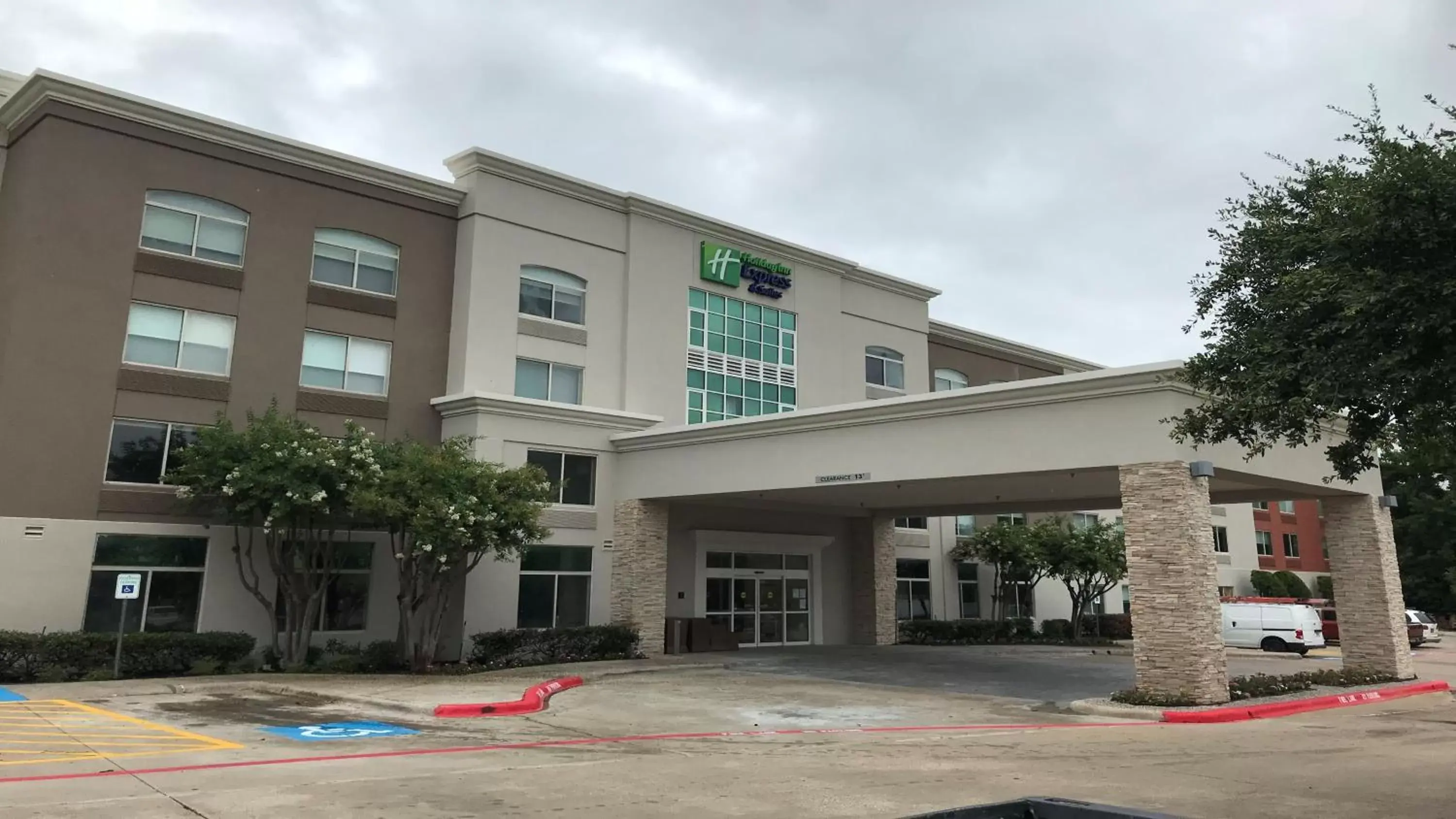 Property Building in Holiday Inn Express & Suites Arlington North – Stadium Area, an IHG Hotel