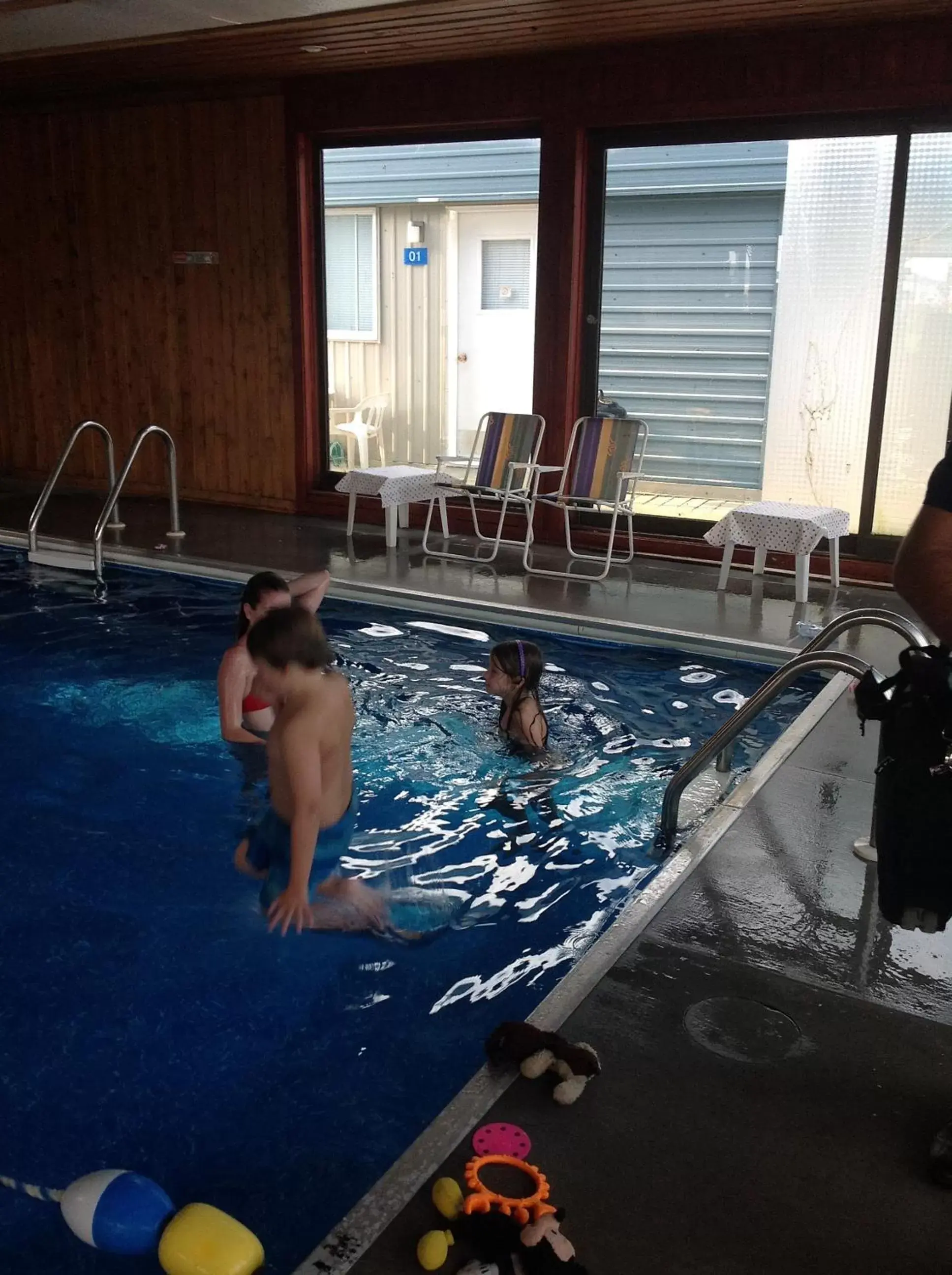 Summer, Swimming Pool in Motel de l'anse