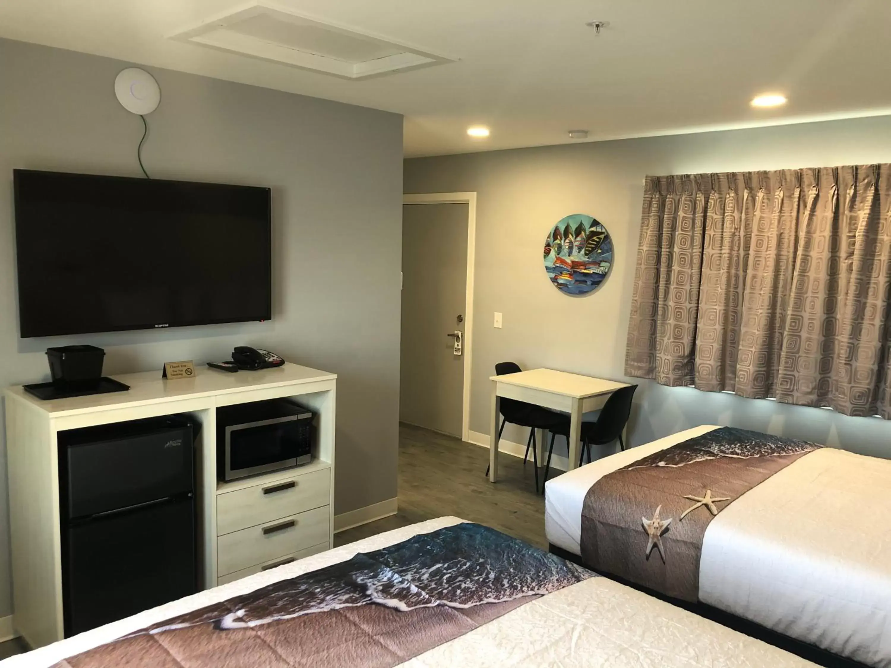 Queen Room with Two Queen Beds in Ocean Lodge - New Building Queen Room with Two Queen Beds in Ocean Lodge - New Building