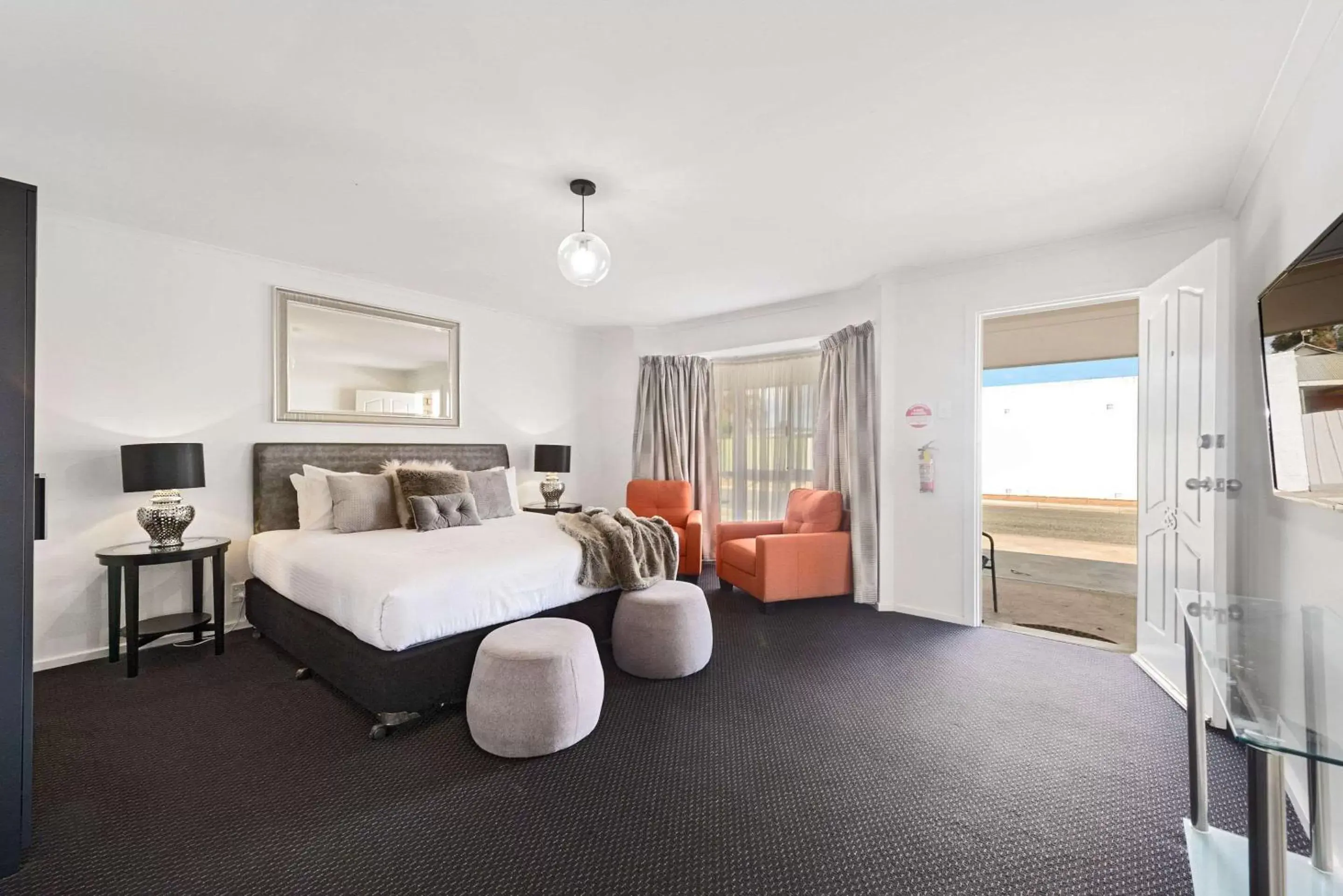 Bedroom in Comfort Inn Flinders on Main