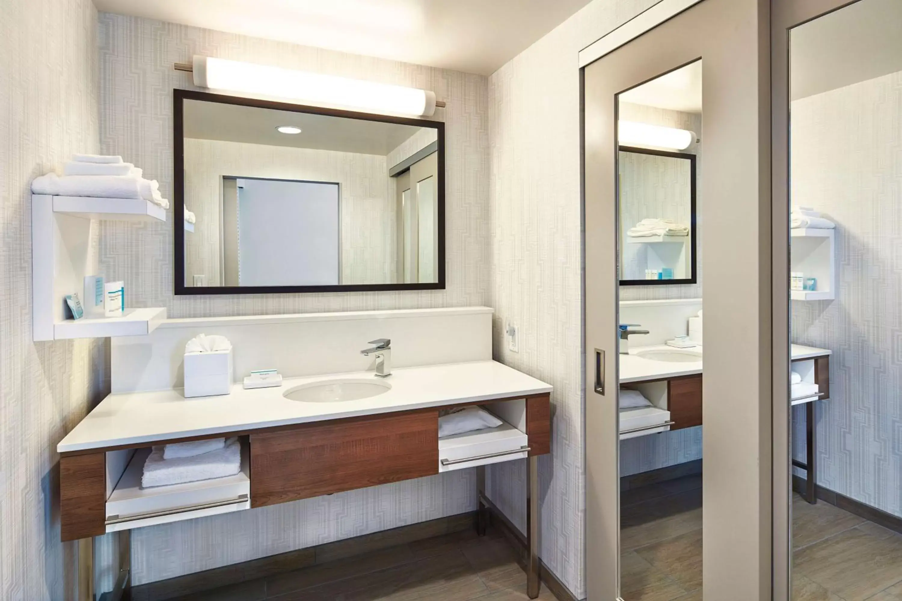Bathroom in Hampton Inn & Suites Sacramento at CSUS
