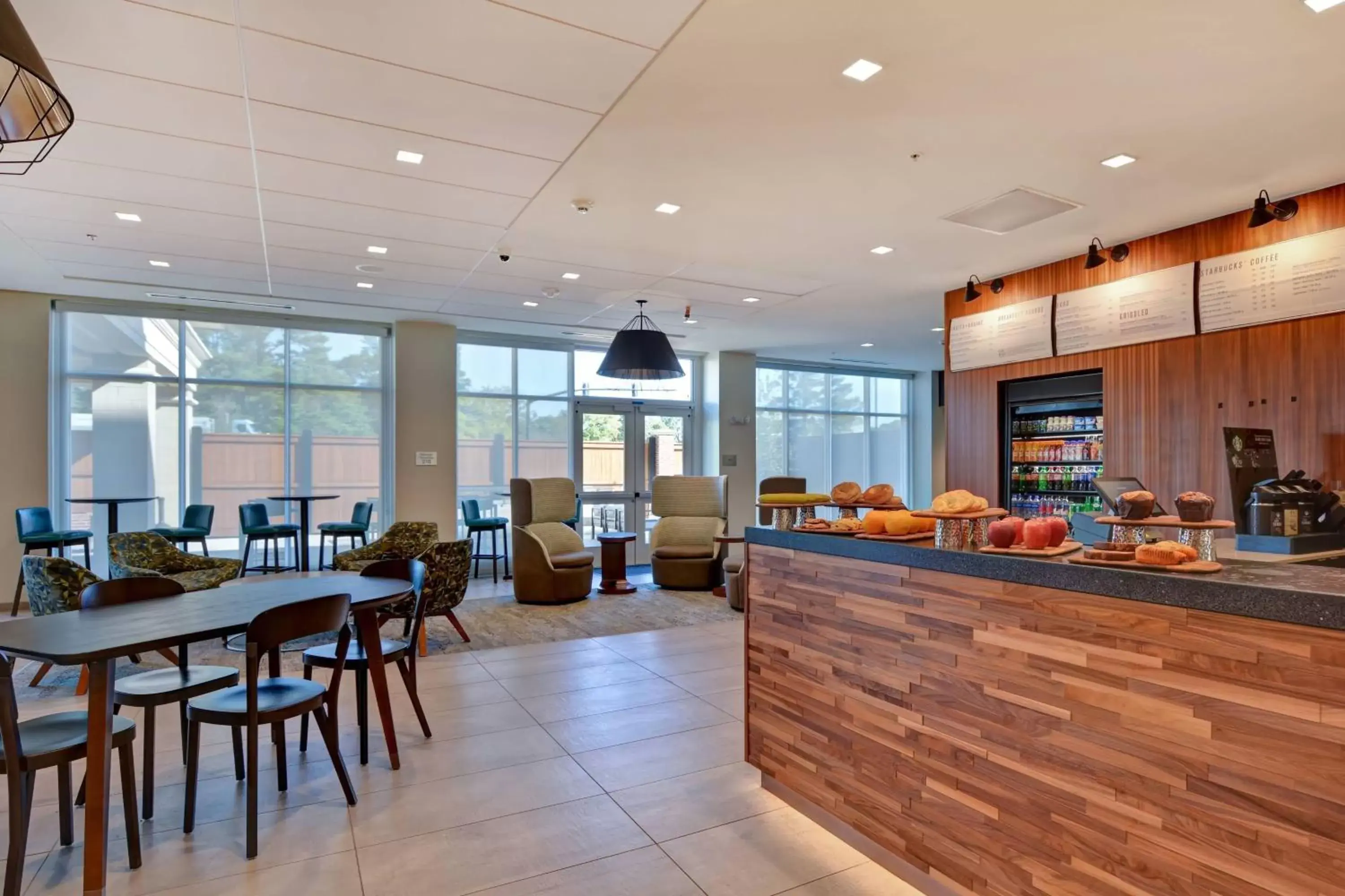 Breakfast, Restaurant/Places to Eat in Courtyard by Marriott Jackson Madison