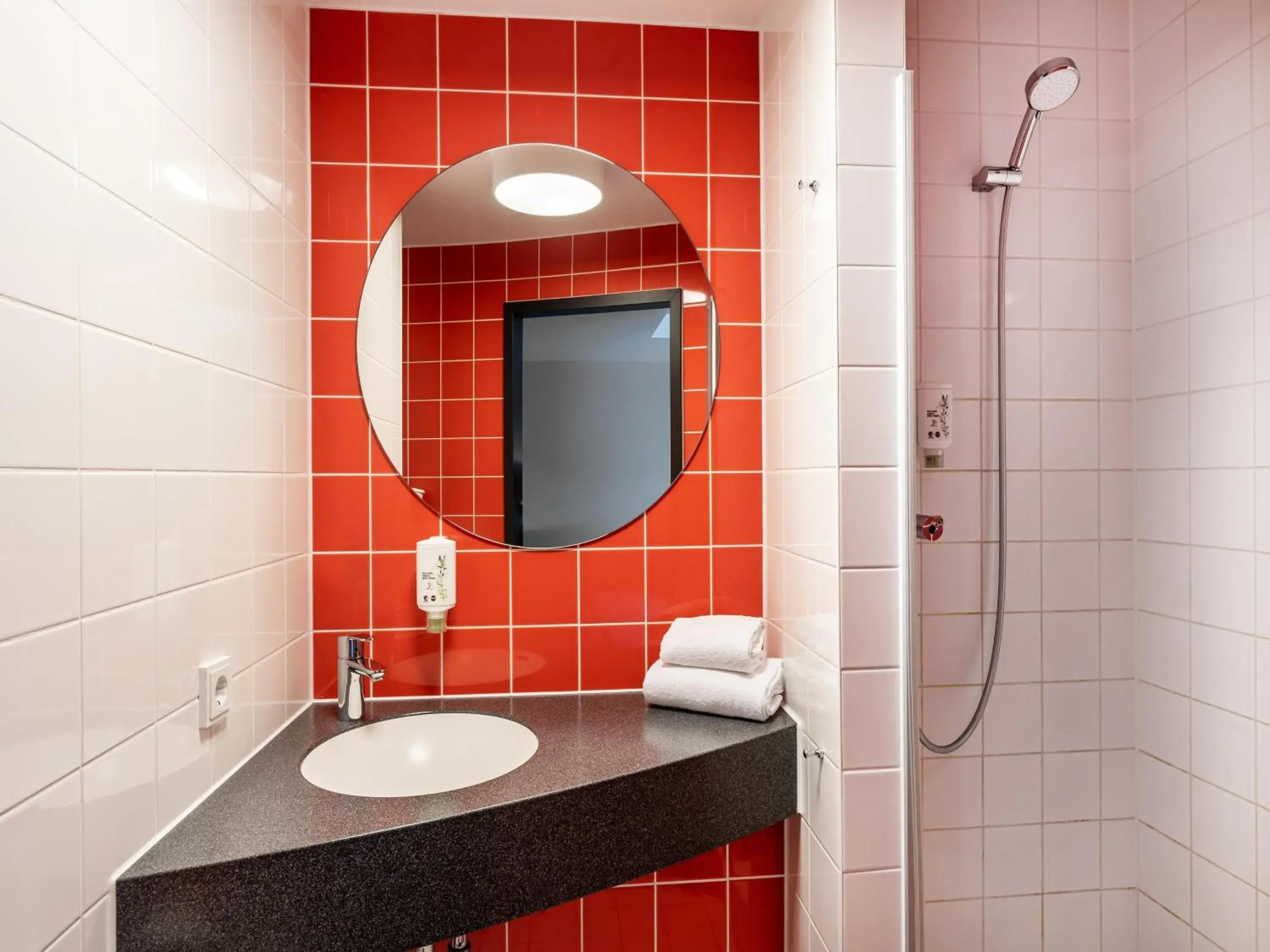 Shower, Bathroom in B&B Hotel Weil am Rhein/Basel