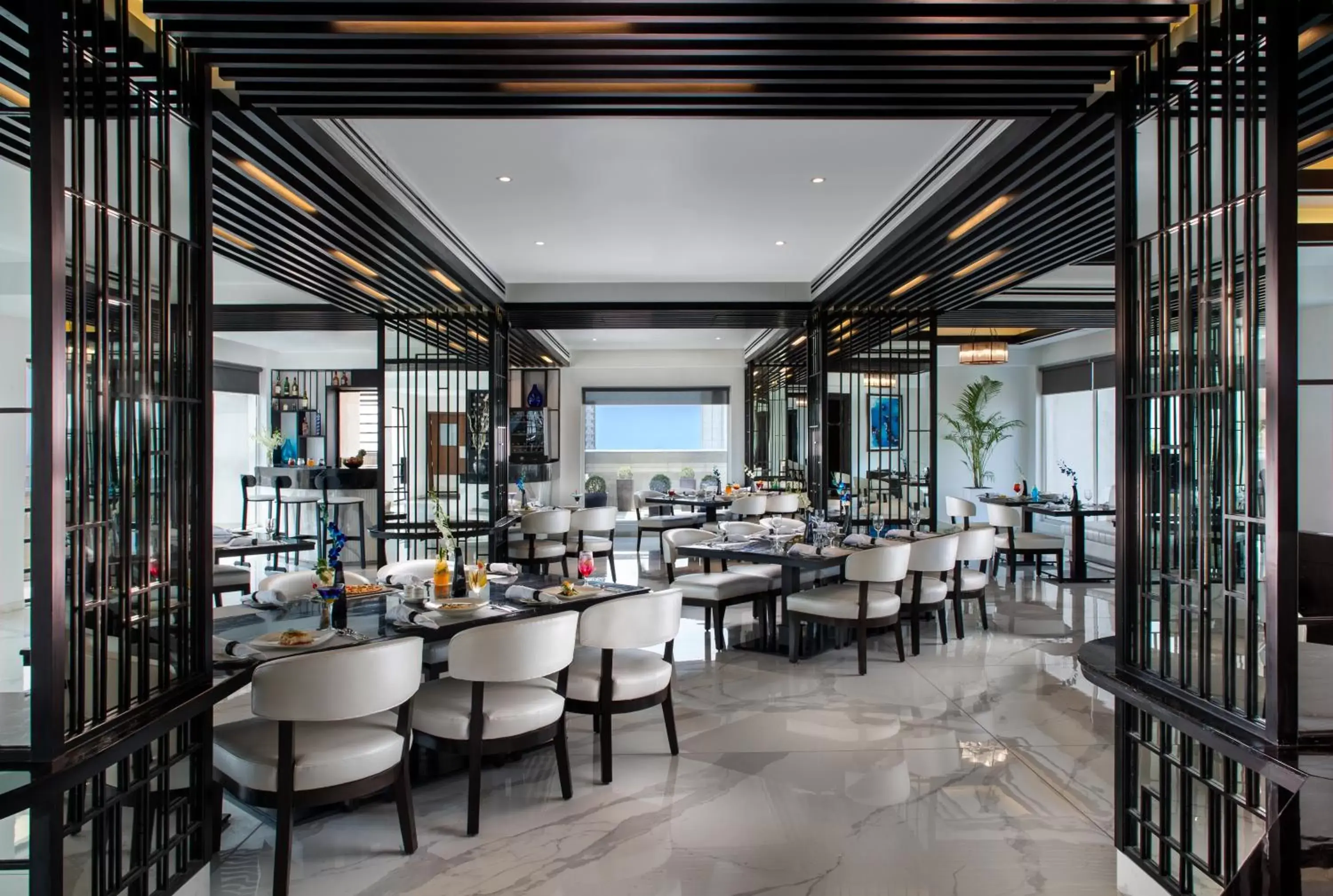 Restaurant/places to eat in Sandal Suites by Lemon Tree Hotels Restaurant/places to eat in Sandal Suites by Lemon Tree Hotels