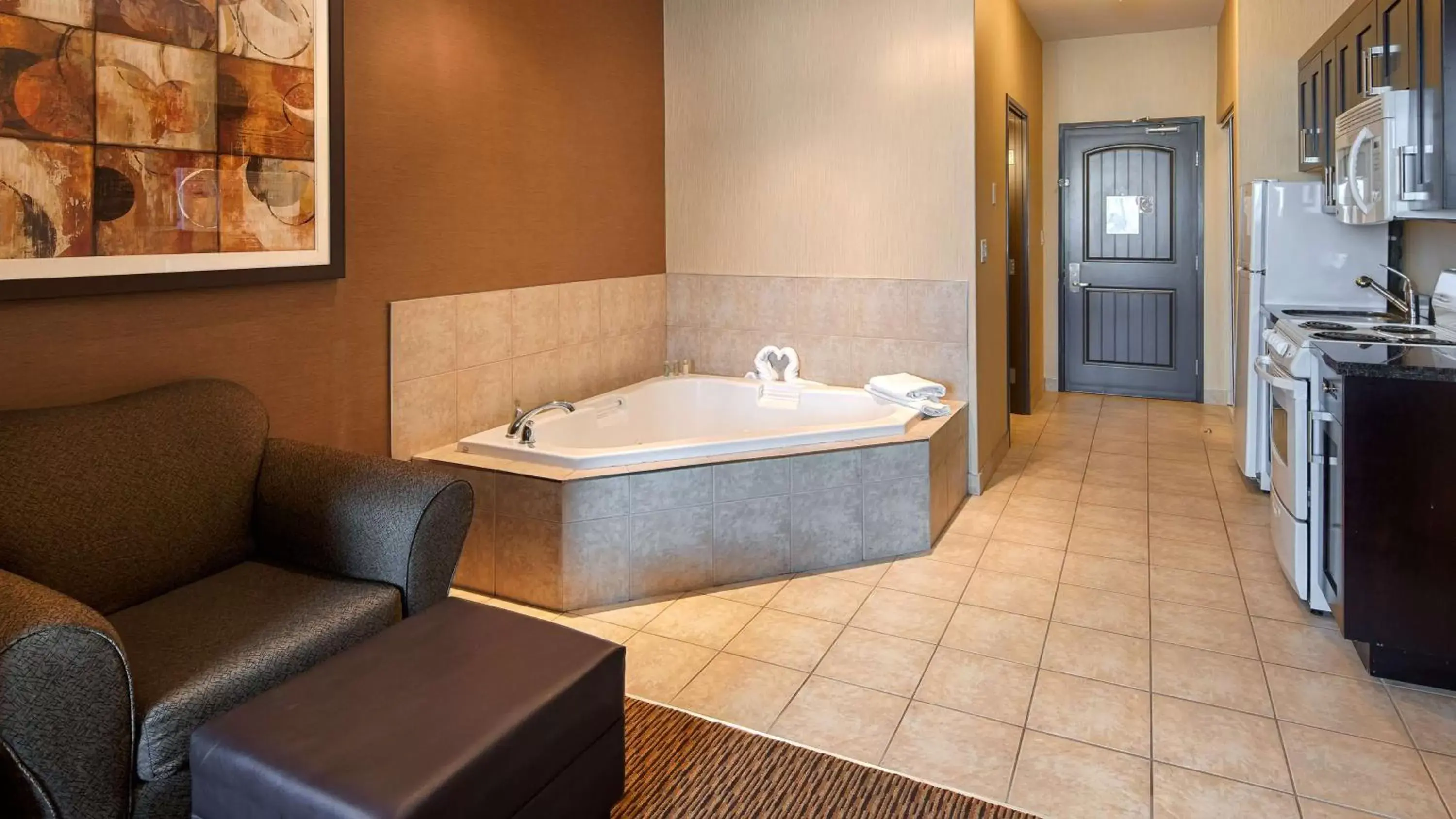 Deluxe King Suite - Non-Smoking in Best Western Plus Estevan Inn & Suites