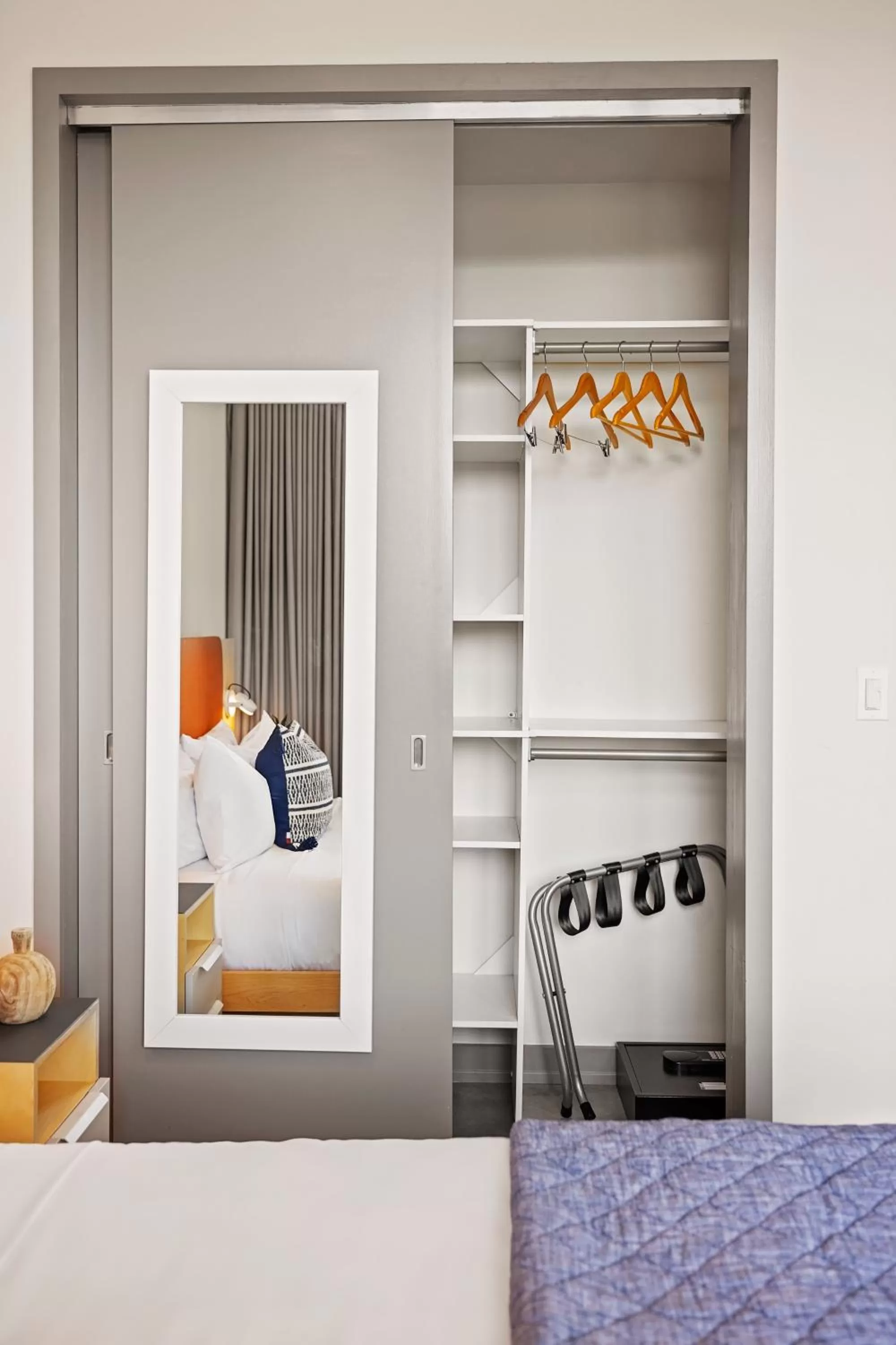 Bedroom, Bed in Placemakr Wedgewood-Houston - South Nashville