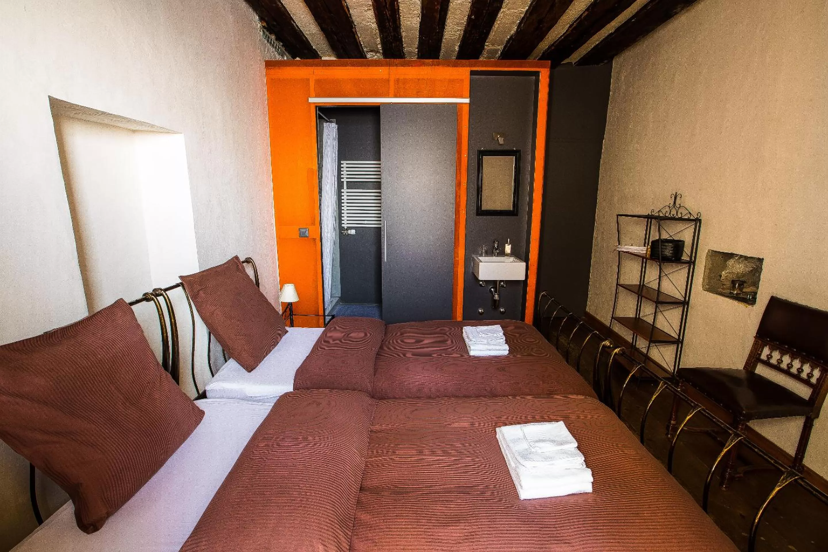 Photo of the whole room, Bed in La Grande Maison