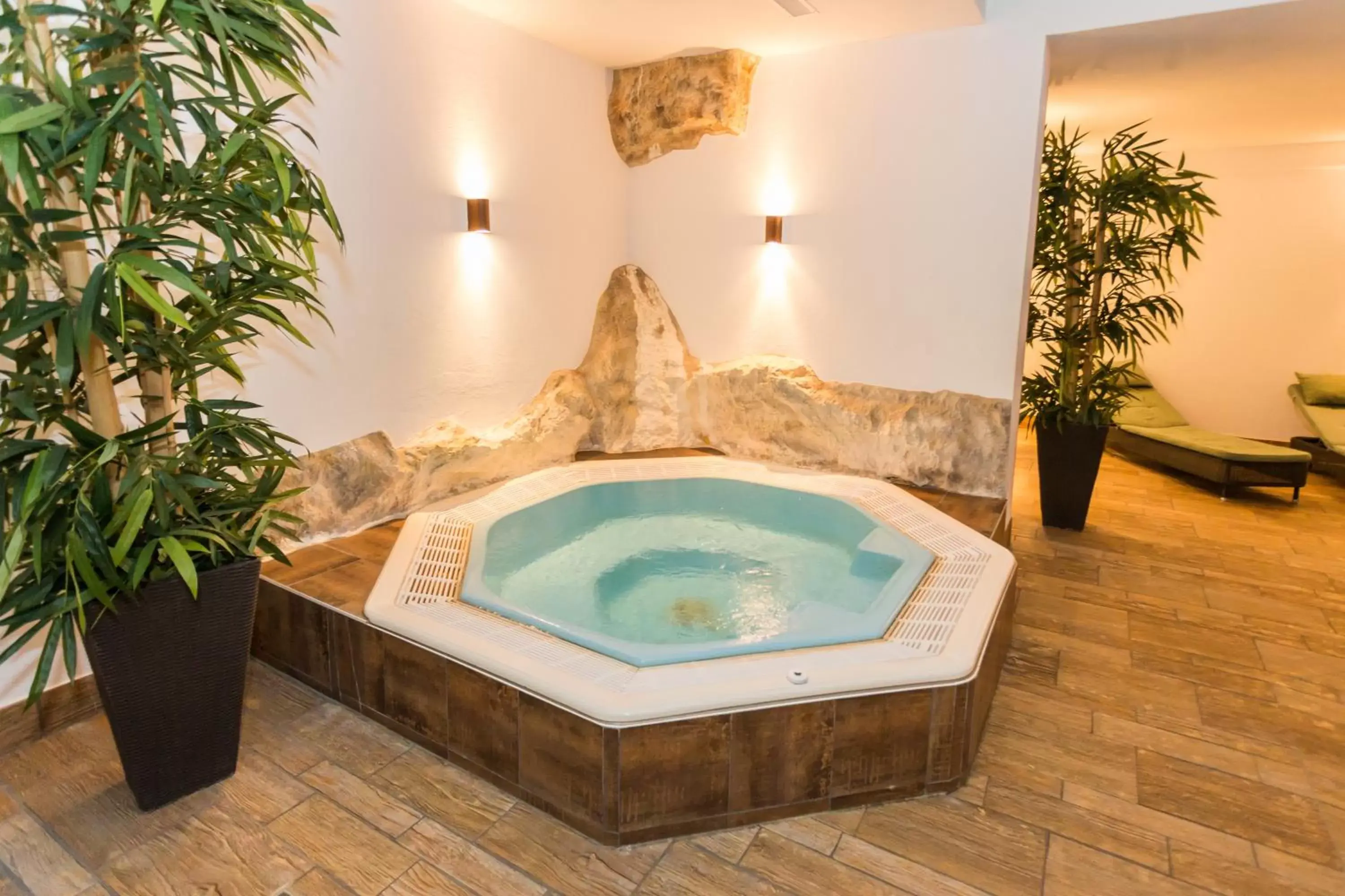 Spa and wellness centre/facilities, Swimming Pool in Wellnesshotel Schweizerhof