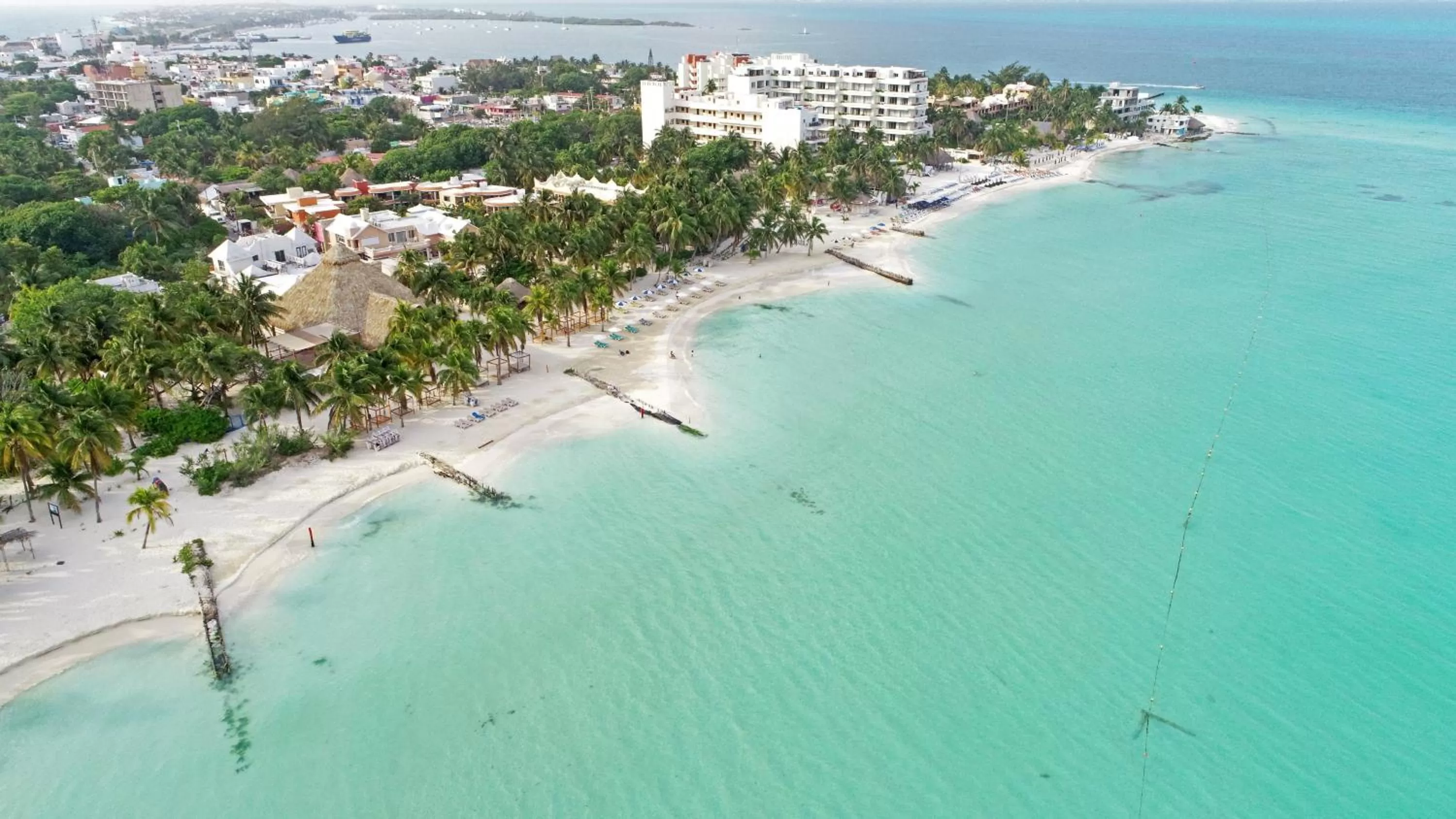 Bird's eye view in Hotel Cabanas Maria Del Mar