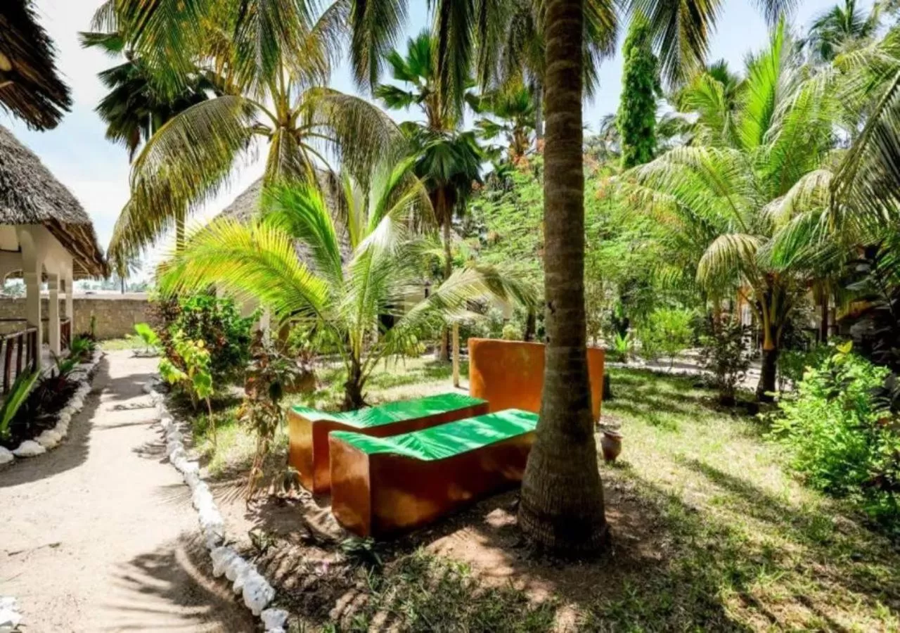 Garden, Pool View in Mobydick Bungalow Nungwi