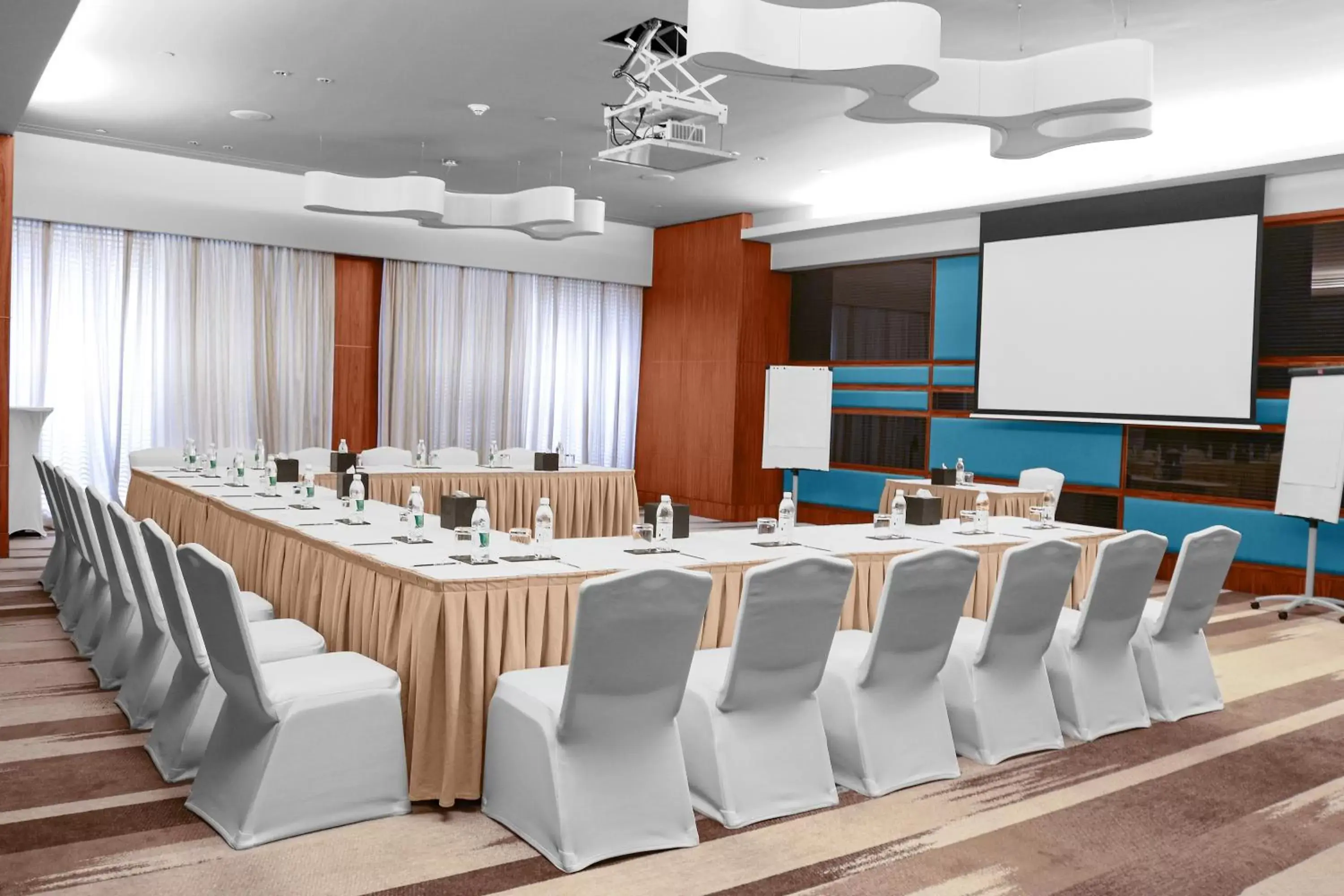 Meeting/conference room in Millennium Plaza Doha