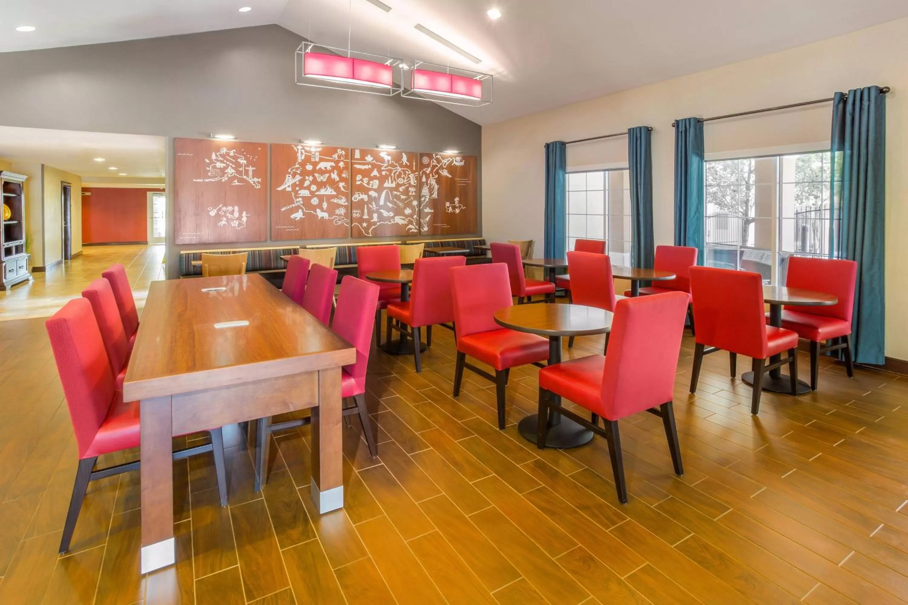 Breakfast in TownePlace Suites Tucson Airport