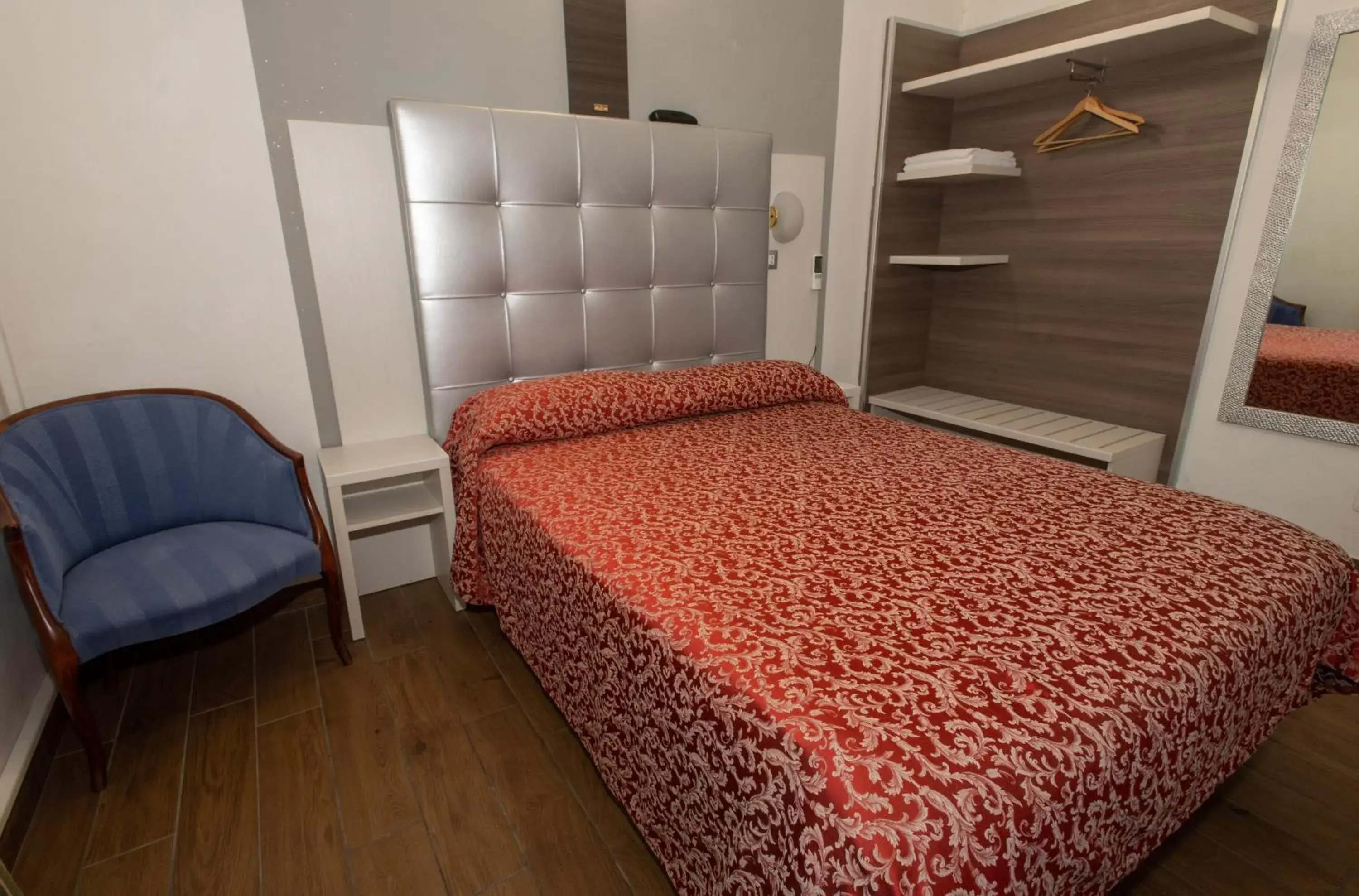 Bed in Hotel Piola