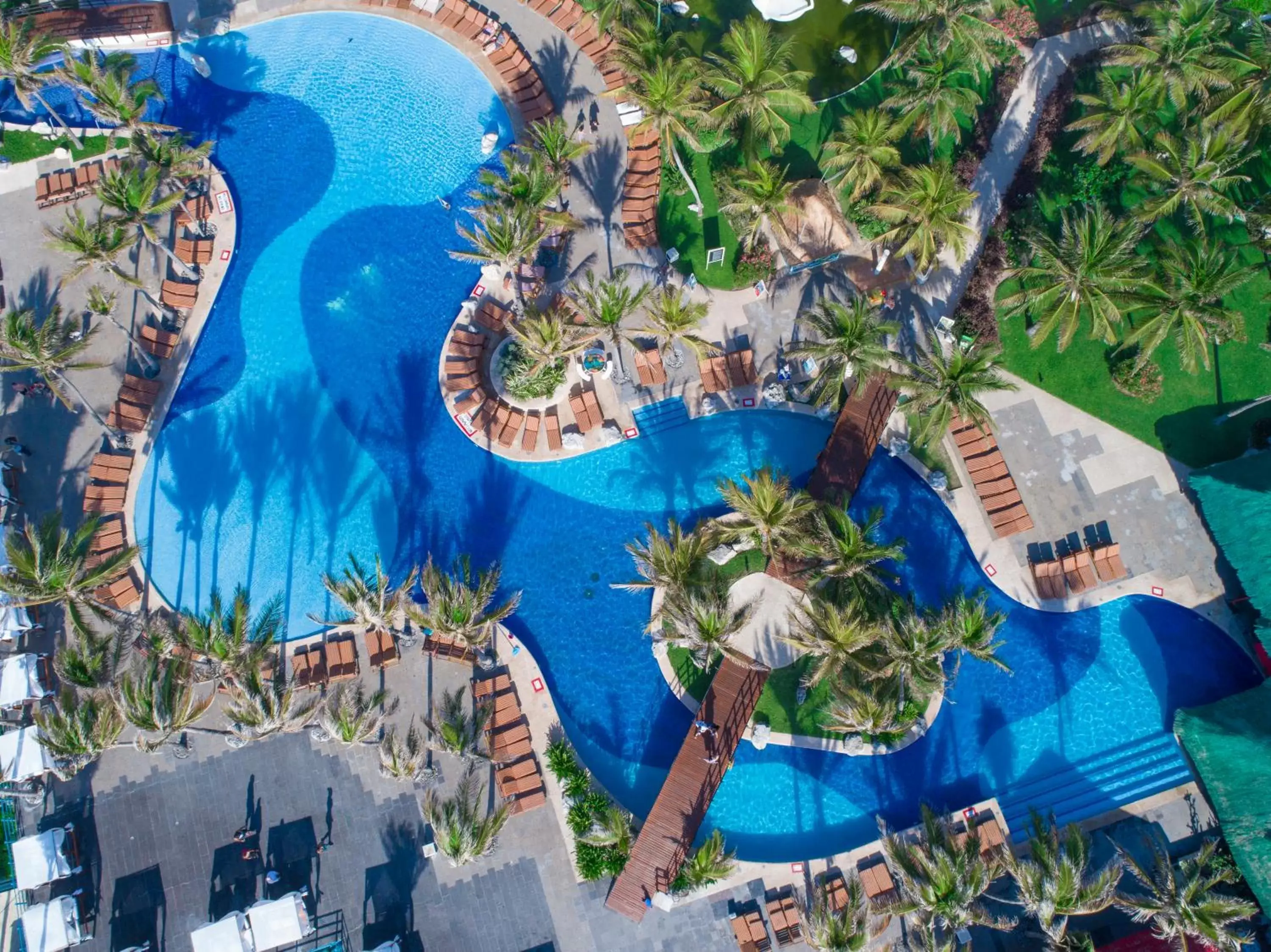 Swimming pool in The Pyramid Cancun - All Inclusive