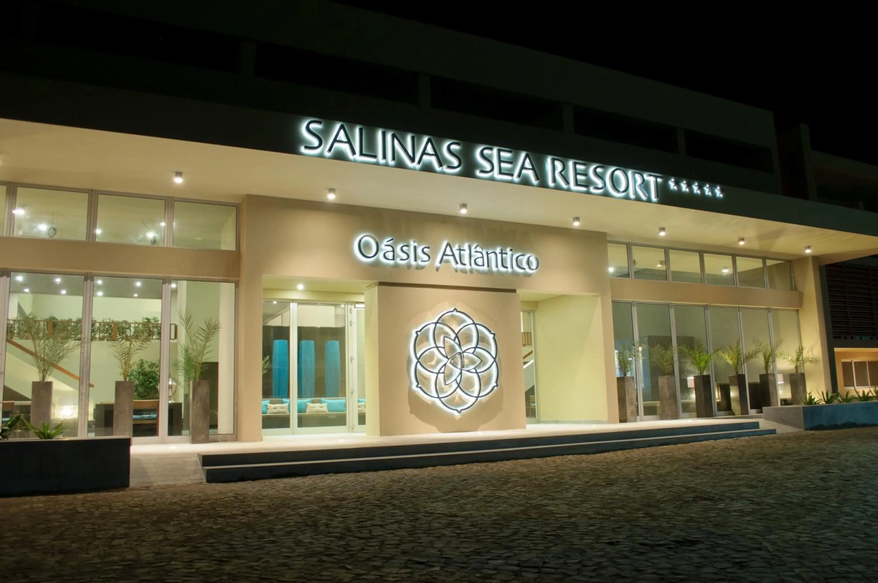 Facade/entrance in Oasis Salinas Sea