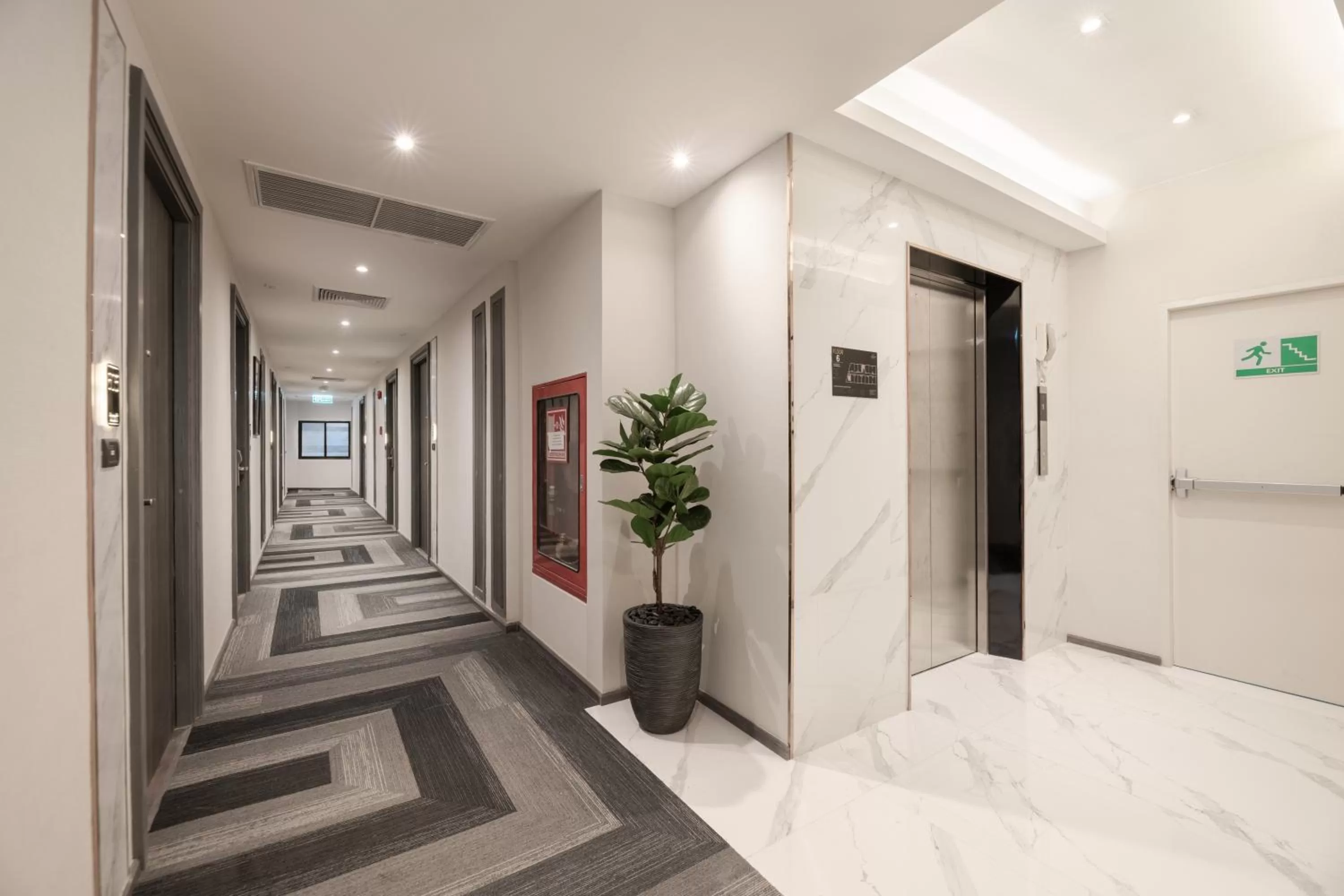 elevator in Aspira Parc Sukhumvit 22