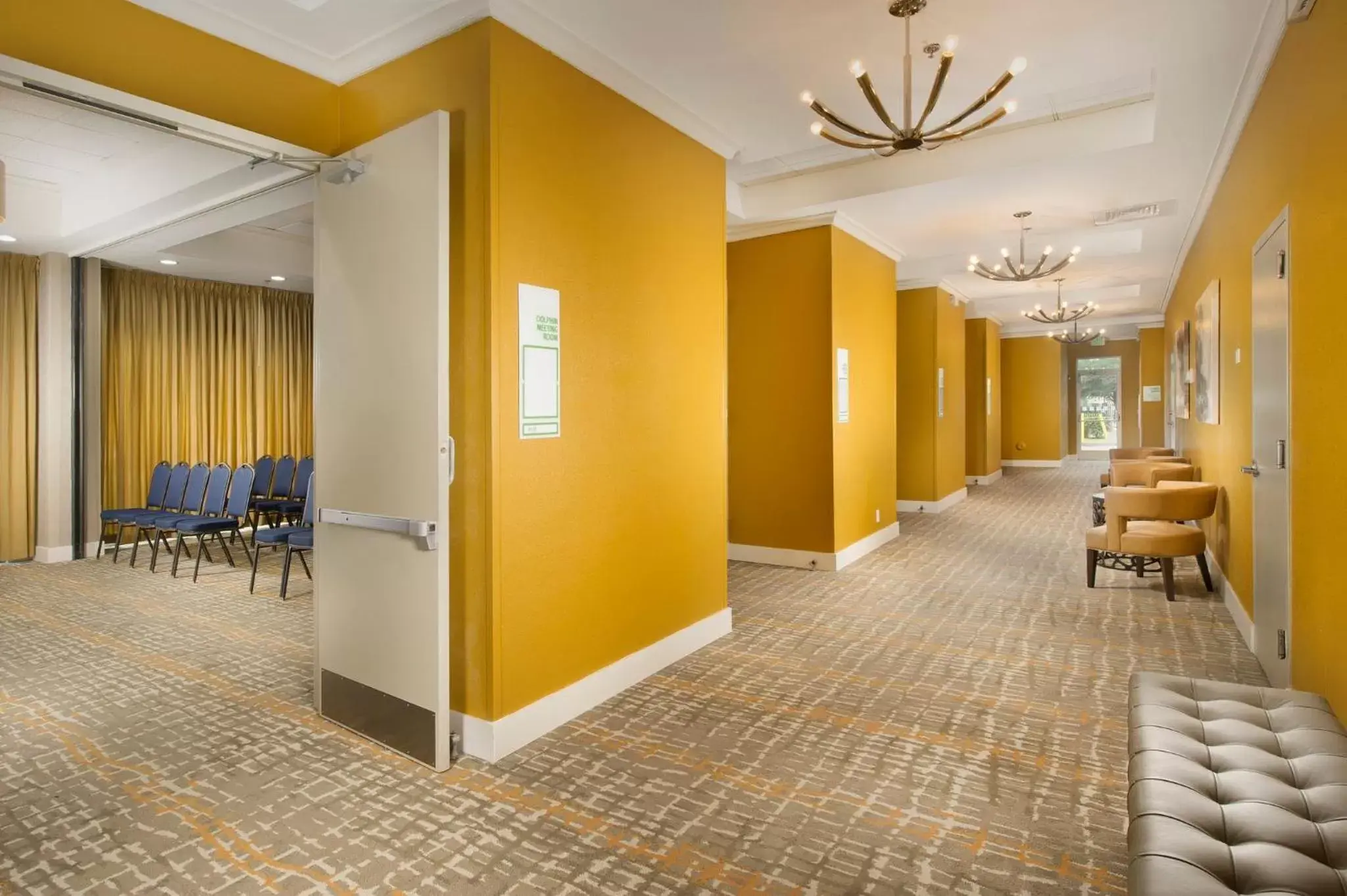Meeting/conference room in Holiday Inn Miami-Doral Area, an IHG Hotel