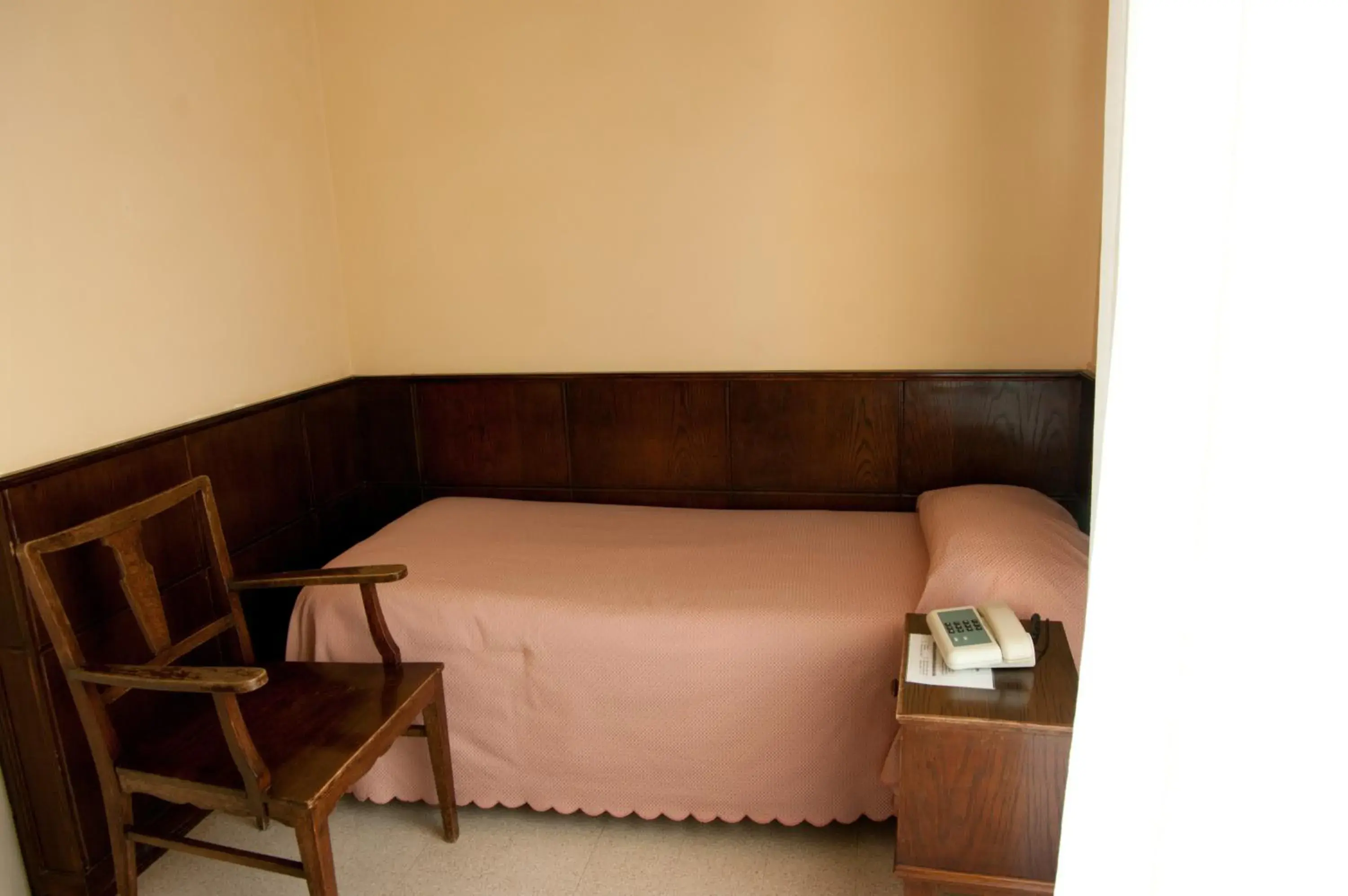 Bed, Seating Area in Cittadella Ospitalità