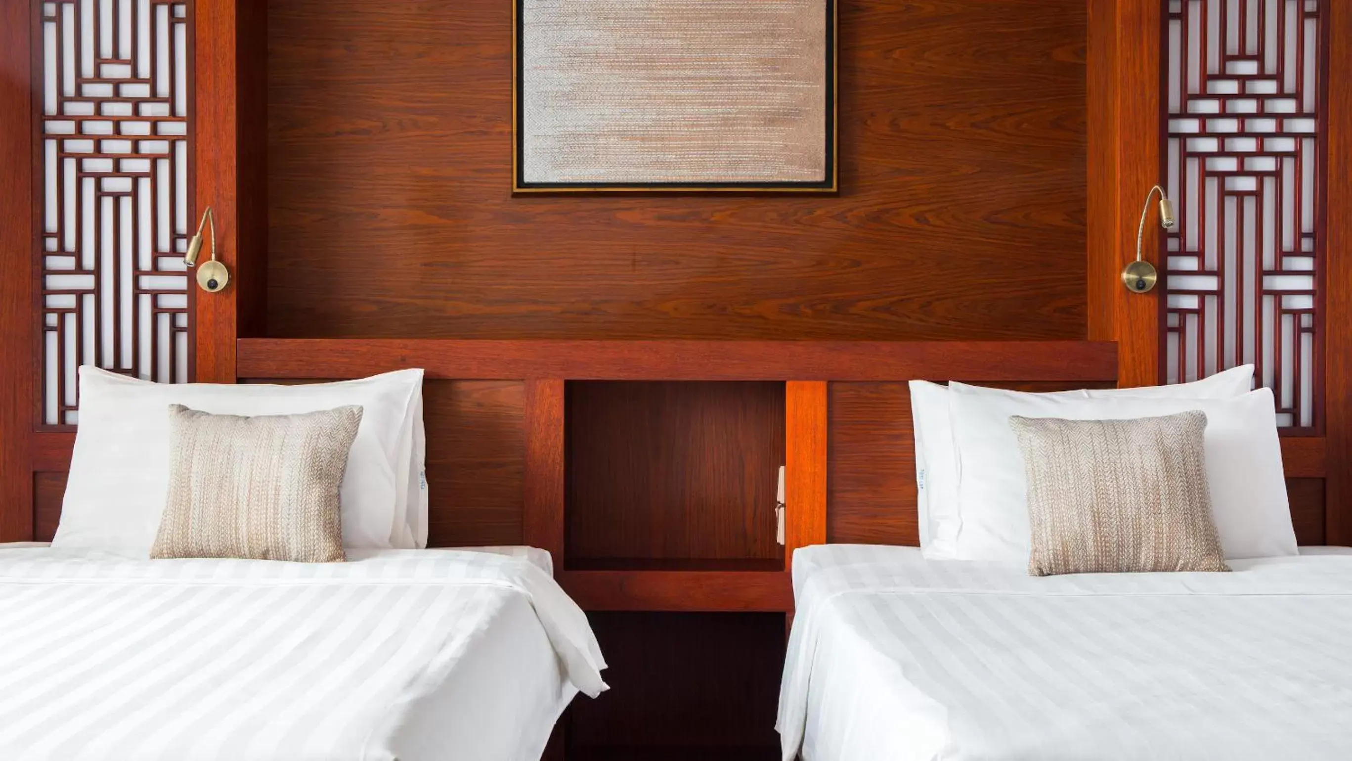 Bedroom, Bed in Amanjaya Pancam Suites Hotel